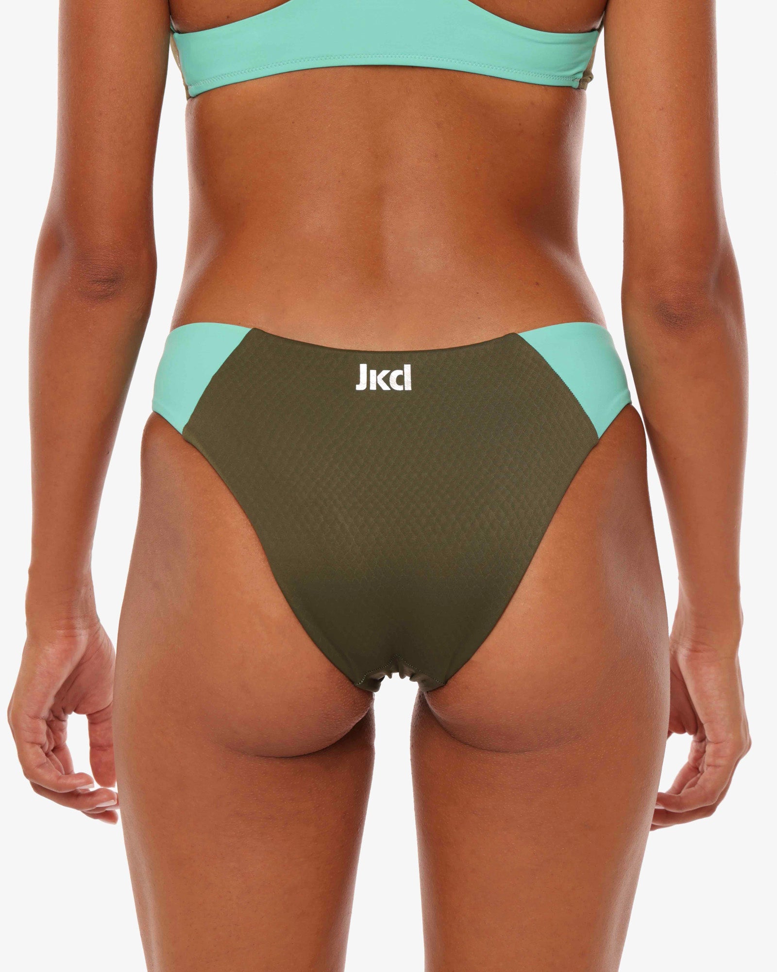 c57b8e9ffb37b1384e9299cd12886fdb_VERDE_JCBFD13001_4_663