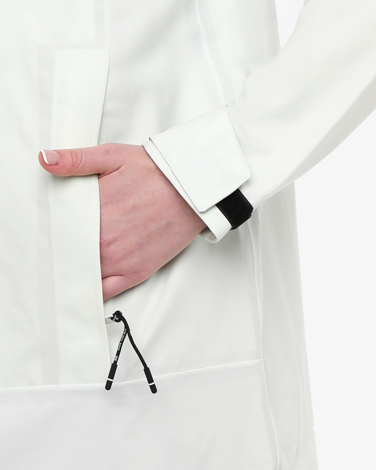 a2dc80bbfa384a1b0e747acaf8ccb97e_BIANCO_JKC17P901D_18_185