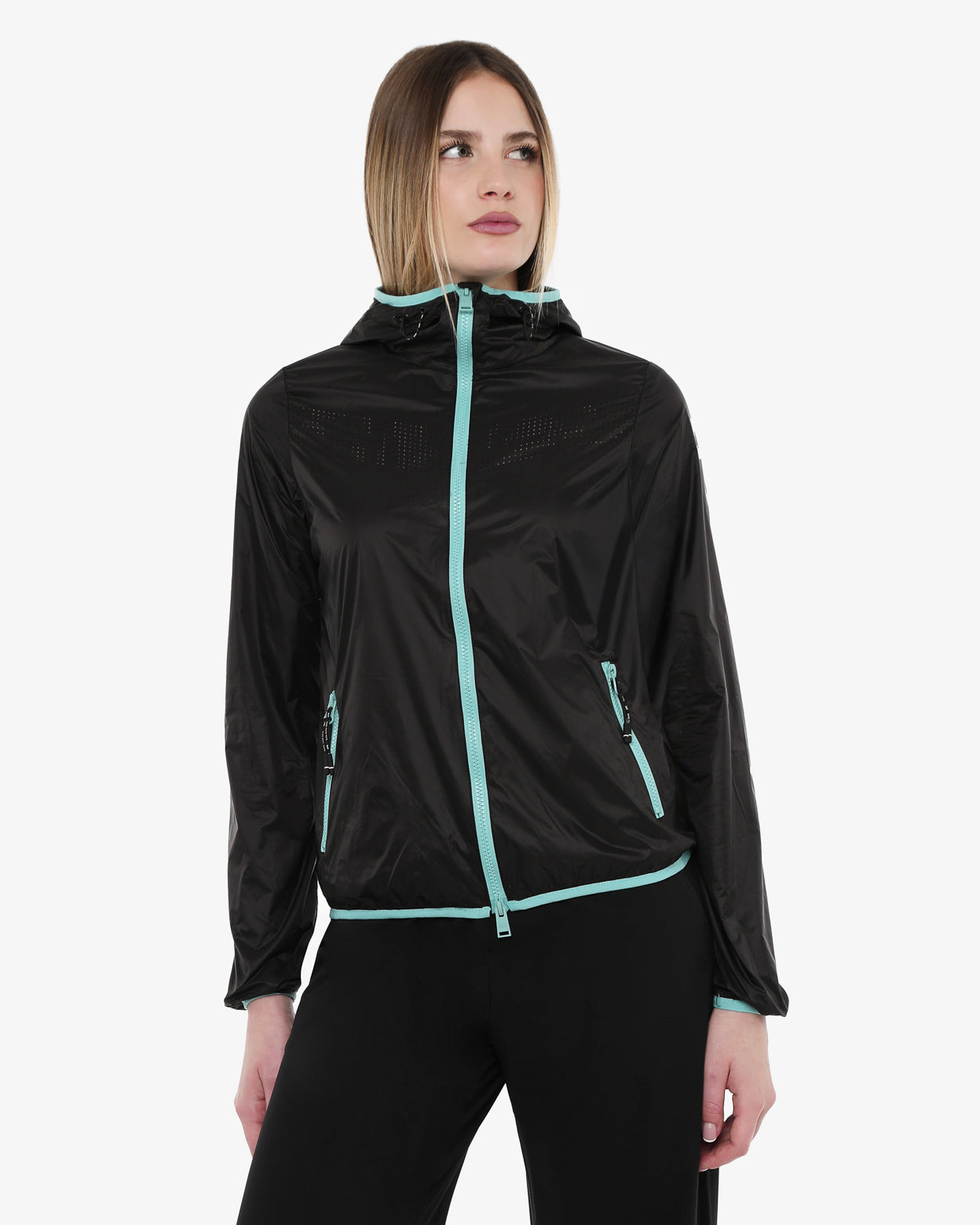 e5867292fabb83b3973ab32317b847b7_NER/ROSA_ANTICO_JKC18NU01D_13_163