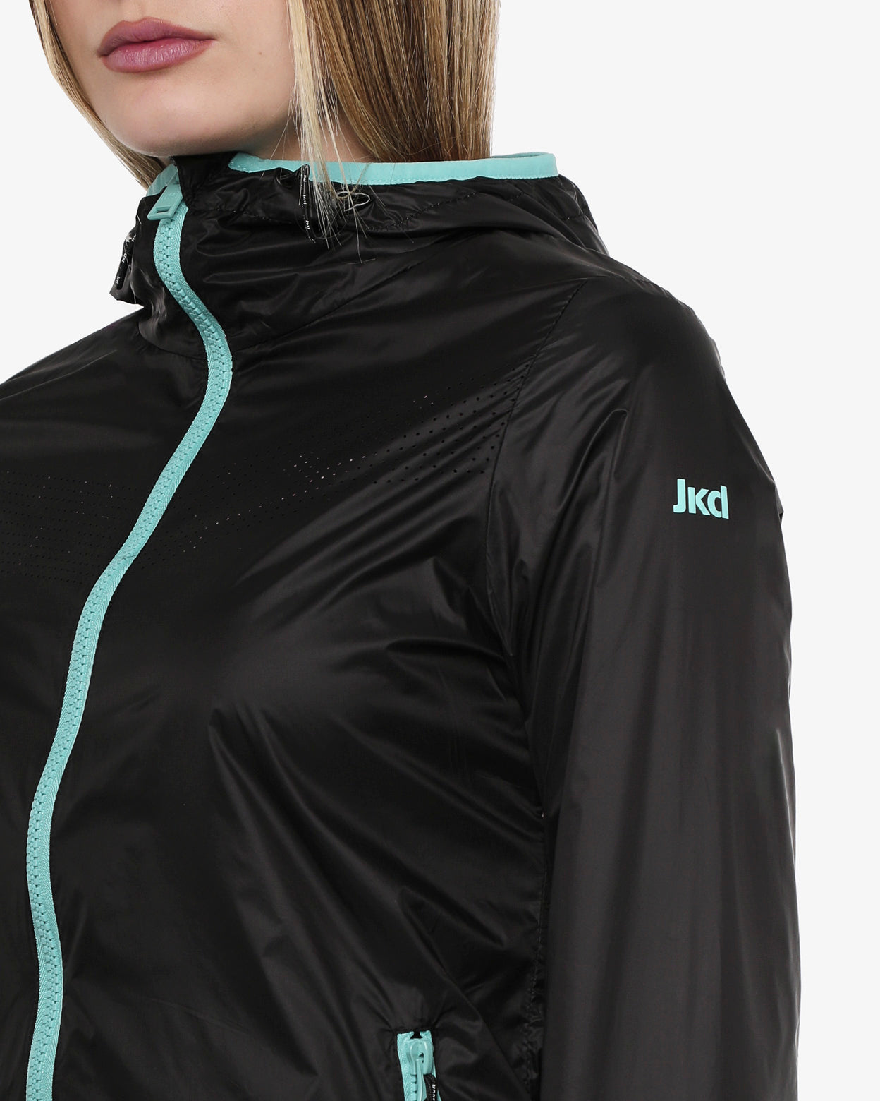 e5867292fabb83b3973ab32317b847b7_NER/ROSA_ANTICO_JKC18NU01D_15_163