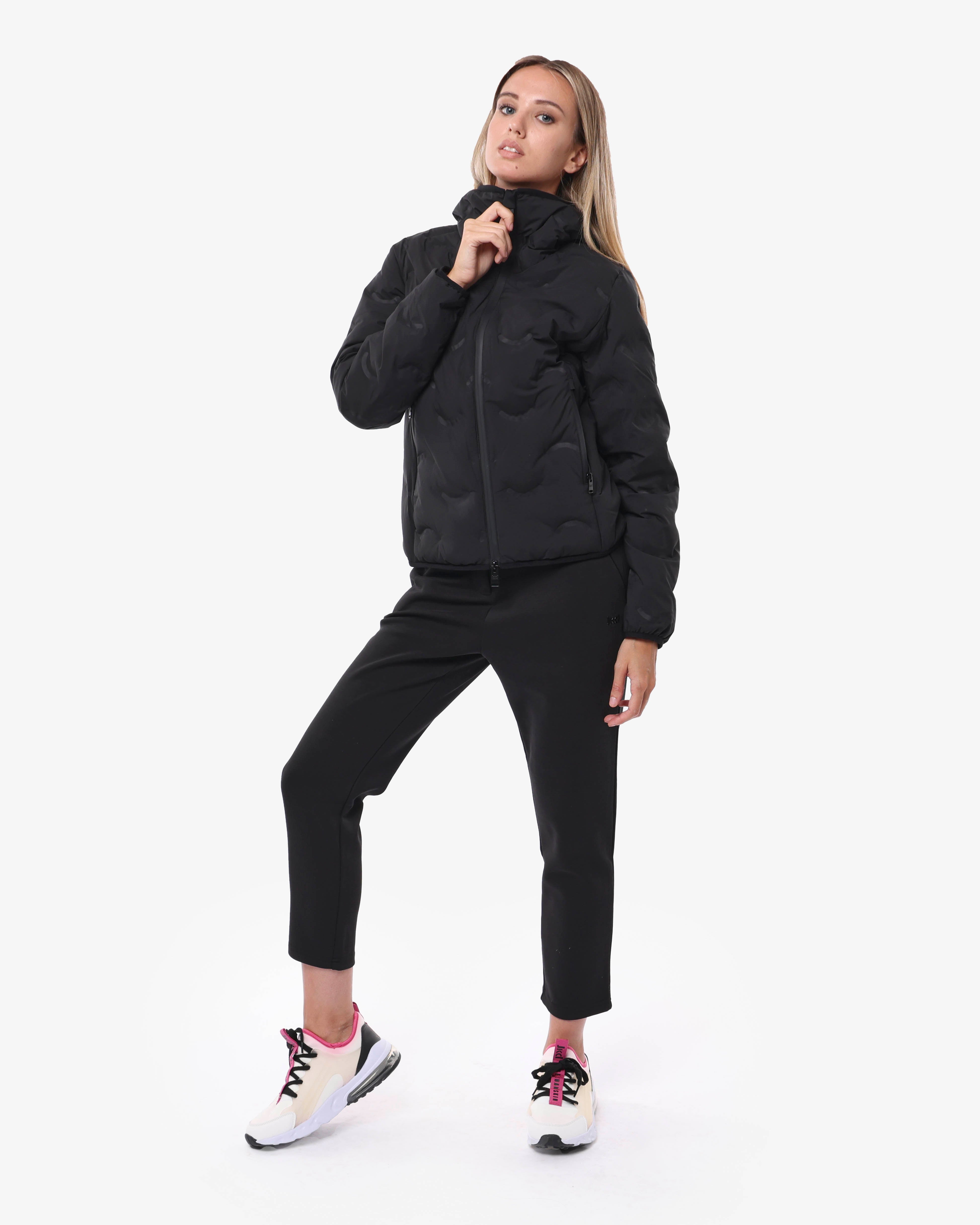 f64995525916e1291ea37f9b68a60166_NERO_JKC19D707D_18_001