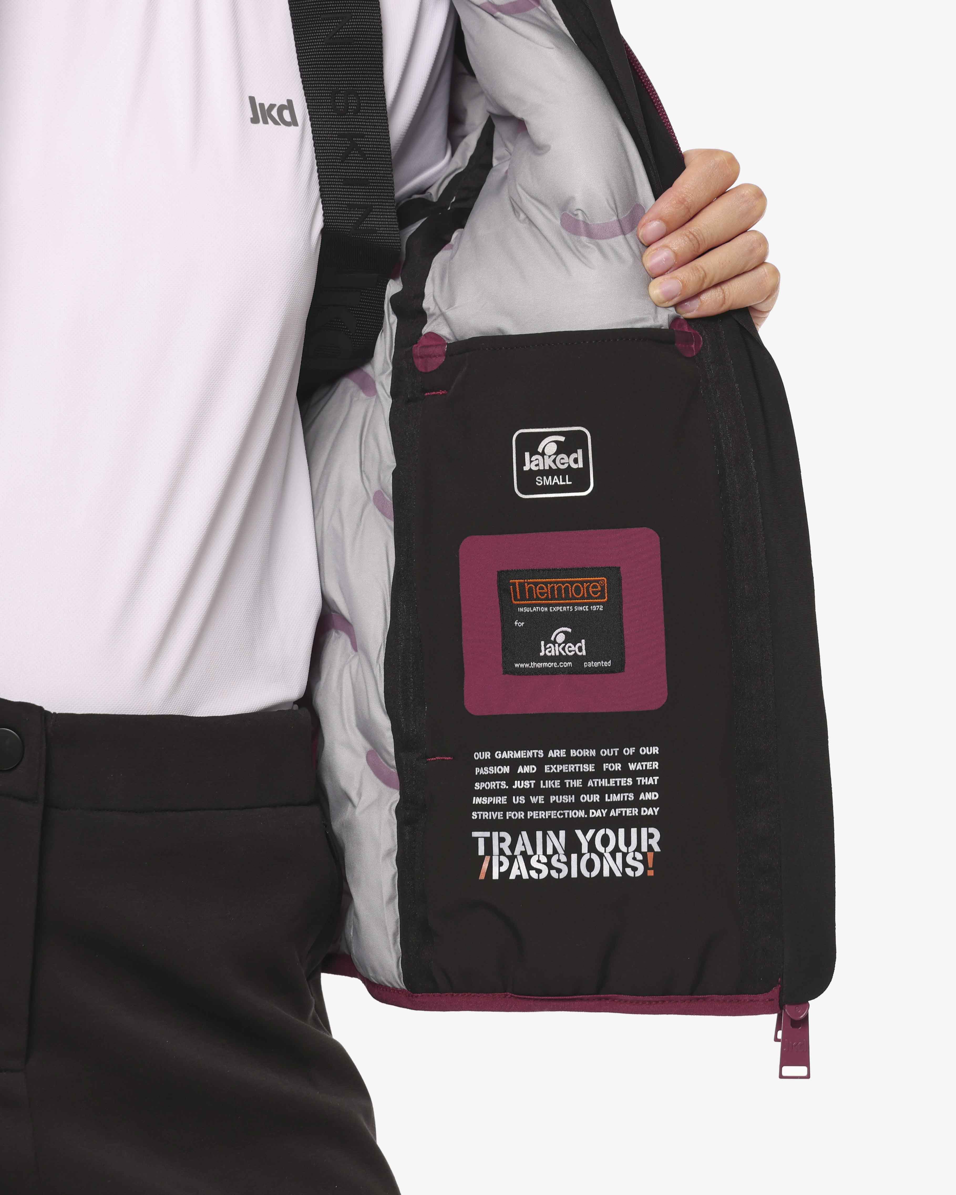 b93b2570cf1bb0facd260659f5876804_AMARENA_JKC19D707D_35_247