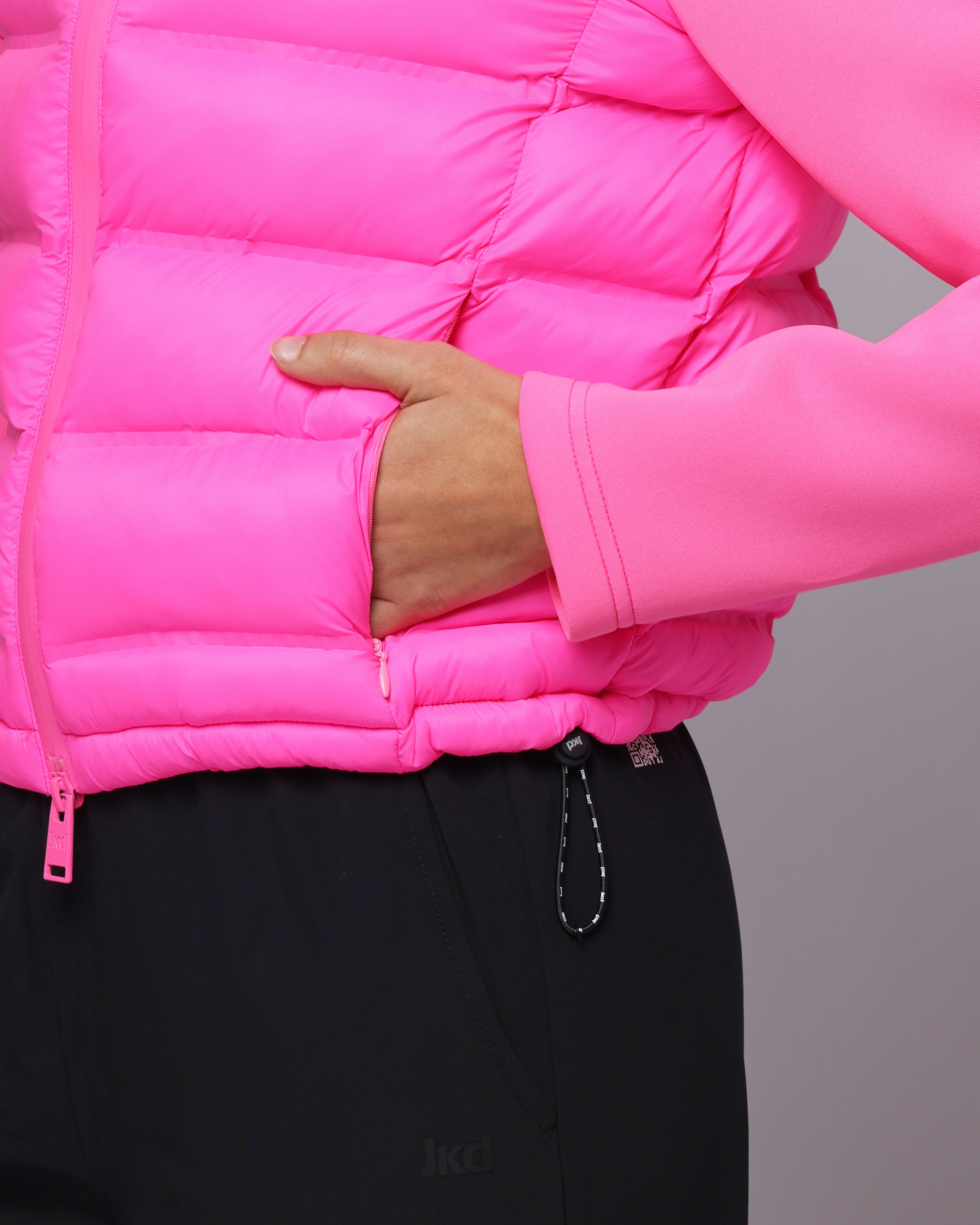 b2380afbbb8cb08355a1505588cf90e4_ROSA_JKC19DF02D_12_T26