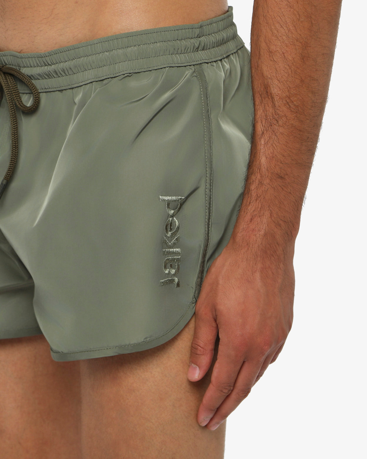 2cf8f83b1d1294098cd81e10bf3a4b5e_VERDE_JKCM5JX01U_15_663