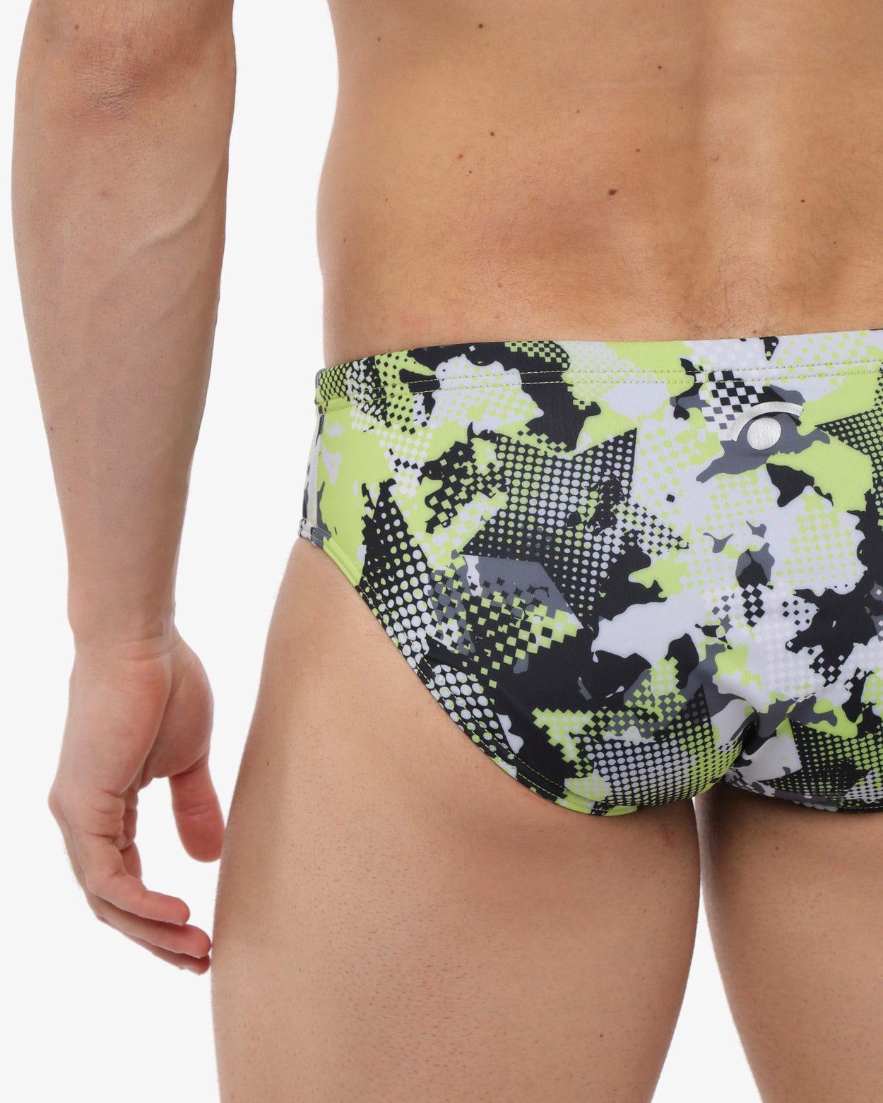 0be94228a5f7d85bfe4ef3130f7c9eb8_GIALLO_JKCM7XF03U_9_G90