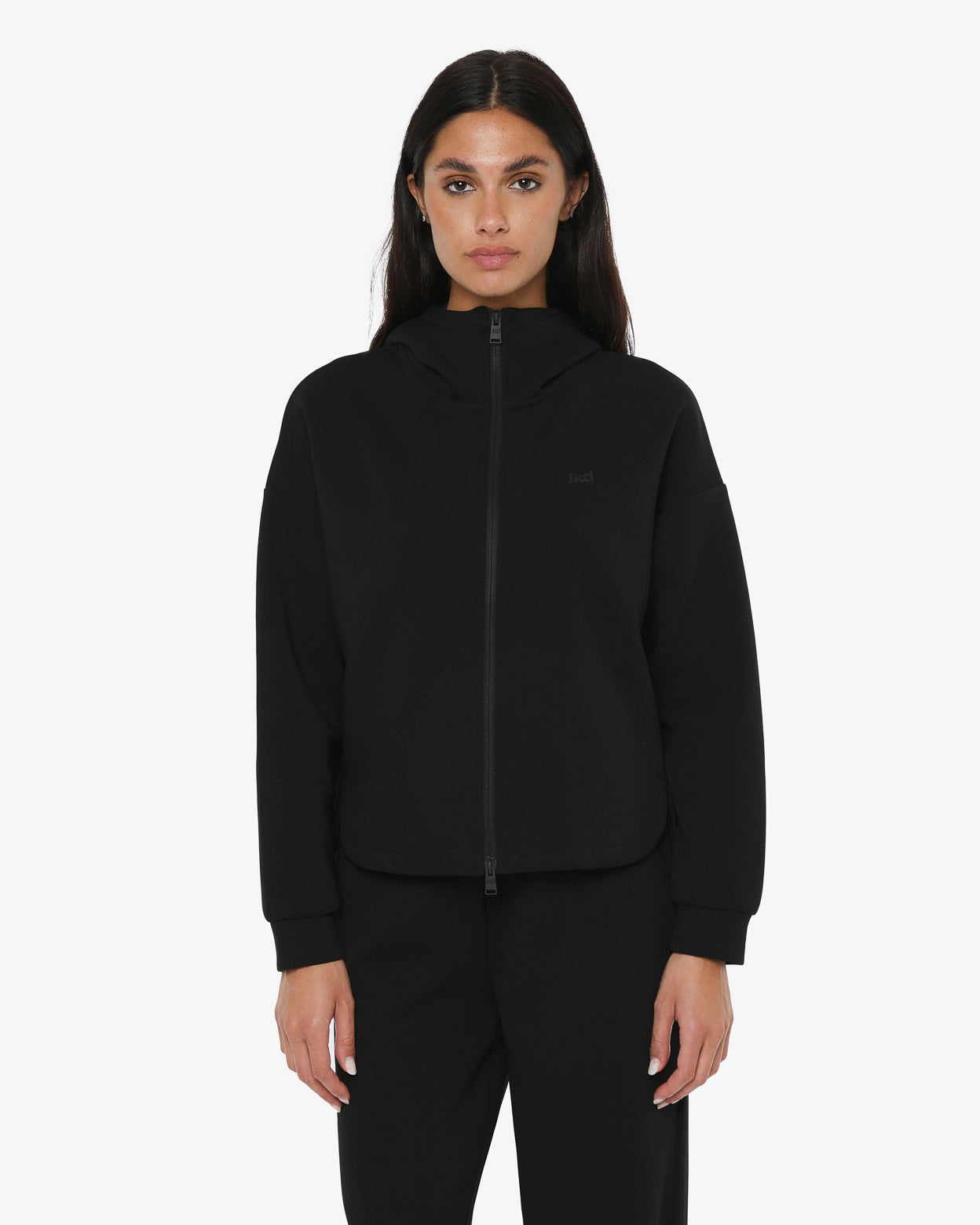 f64995525916e1291ea37f9b68a60166_NERO_JKFL7FJ09D_1_001