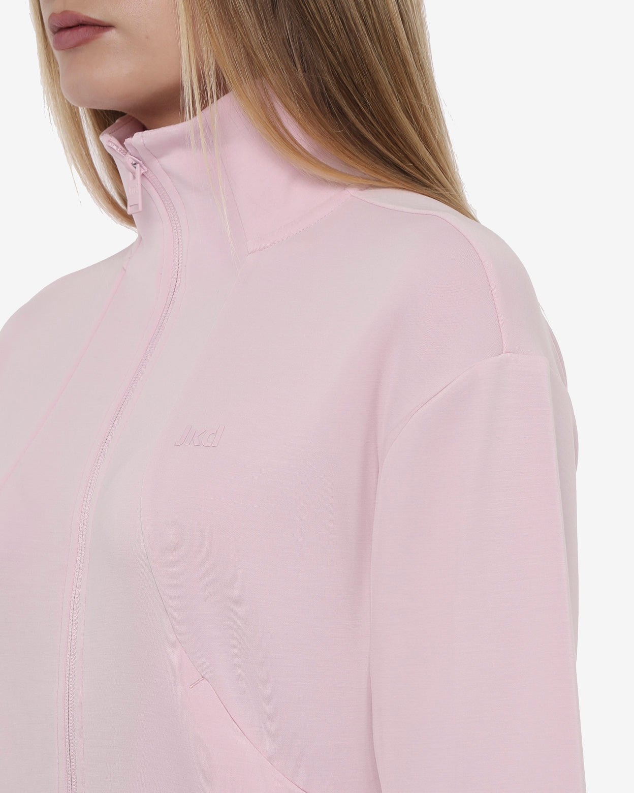 ad0579834f8a91ee757c410bc0bf677d_ROSA_JKFL8NC01D_21_026