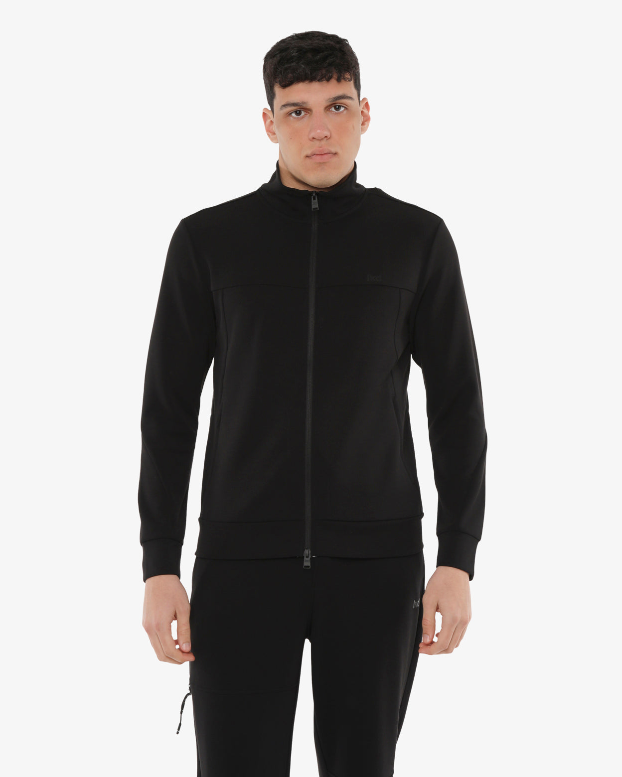 f64995525916e1291ea37f9b68a60166_NERO_JKFL8NC01U_1_001