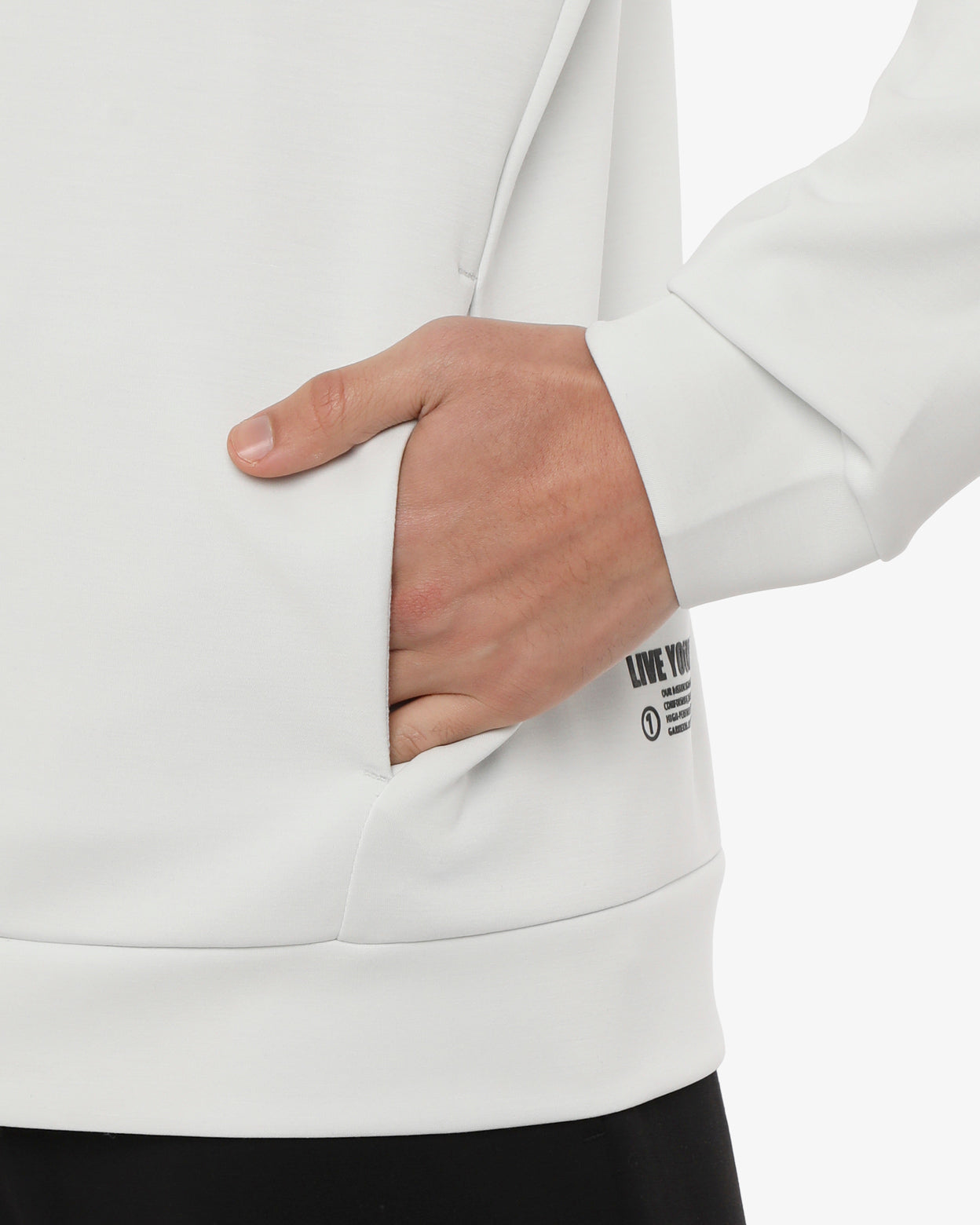 a2dc80bbfa384a1b0e747acaf8ccb97e_GHIACCIO_JKFL8NC02U_22_185