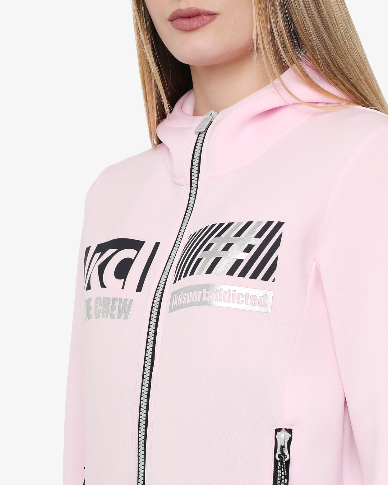 ad0579834f8a91ee757c410bc0bf677d_ROSA_JKFL9AM01D_31_026