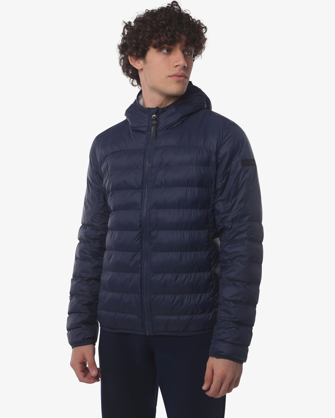 3b1ef929623d50d3394a35c5b9d16dd6_BLU_JKGC4V401U_17_028