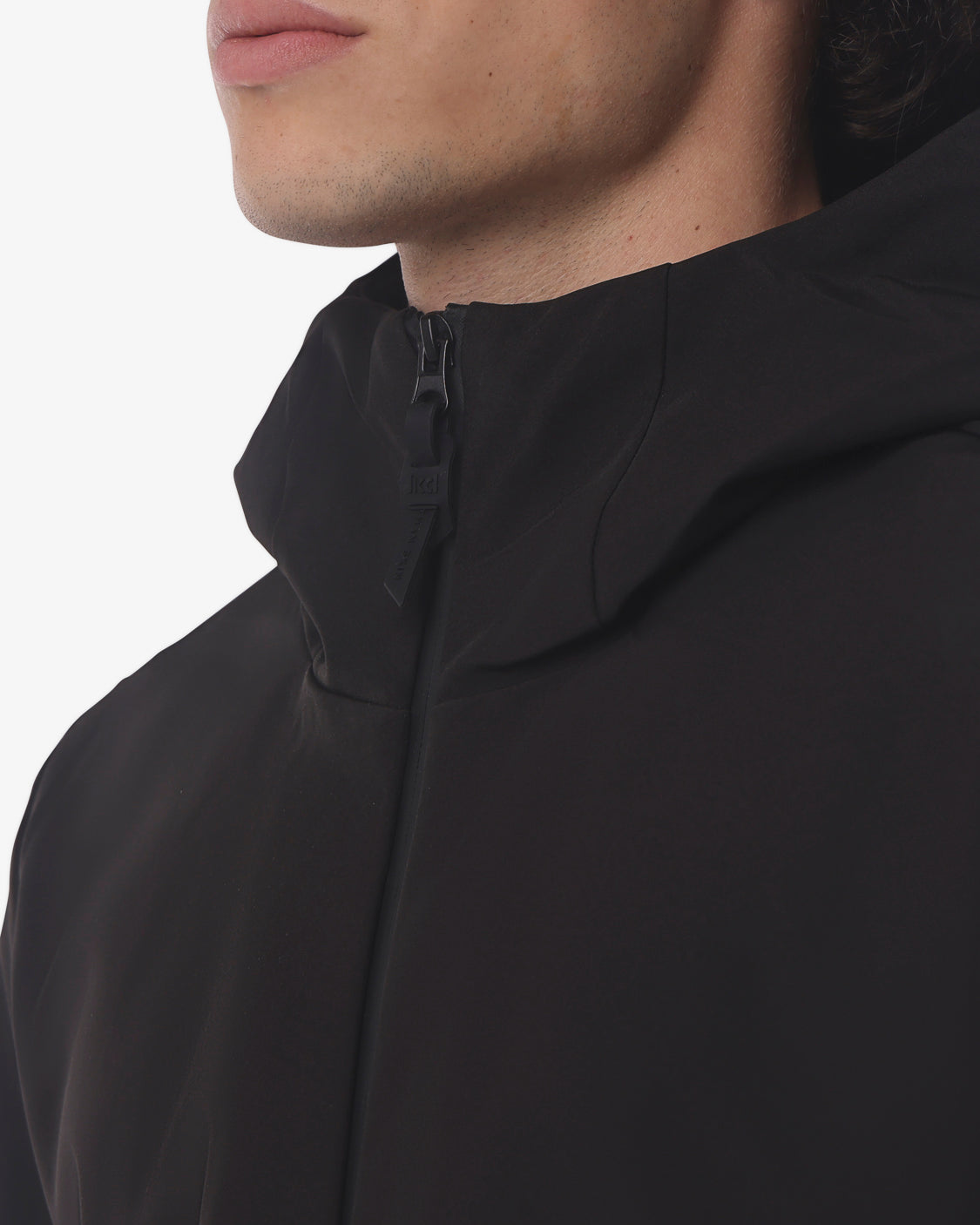 f64995525916e1291ea37f9b68a60166_NERO_JKGC5X003U_19_001