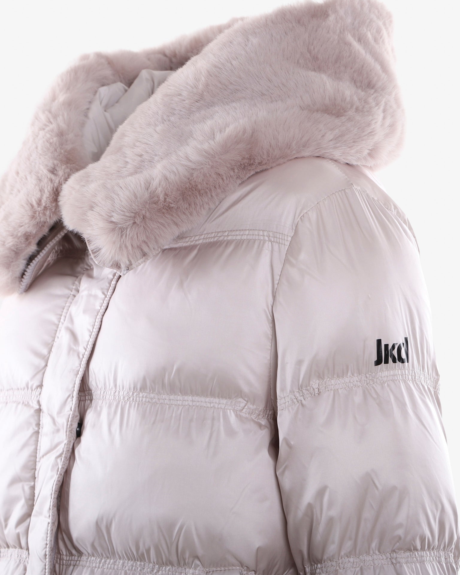 a2dc80bbfa384a1b0e747acaf8ccb97e_BIANCO_JKGC5XN01D_11_185