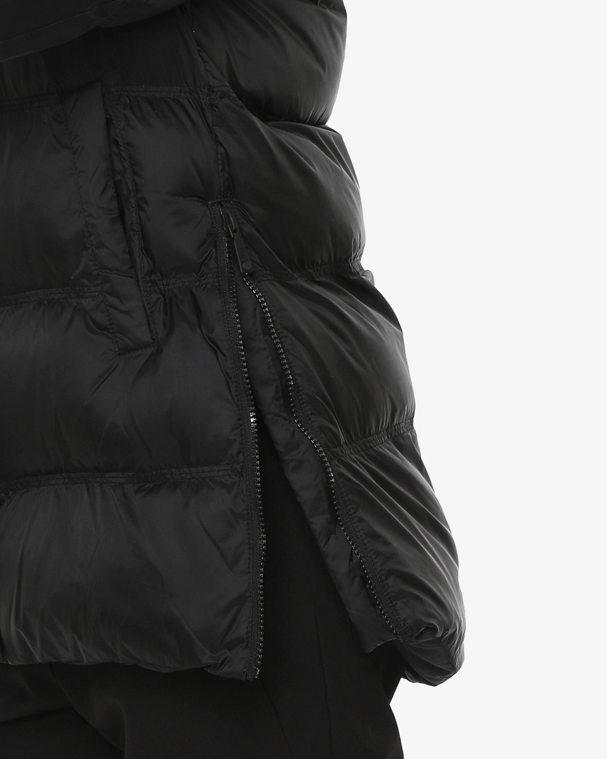 f64995525916e1291ea37f9b68a60166_NERO_JKGC5XN01D_20_001