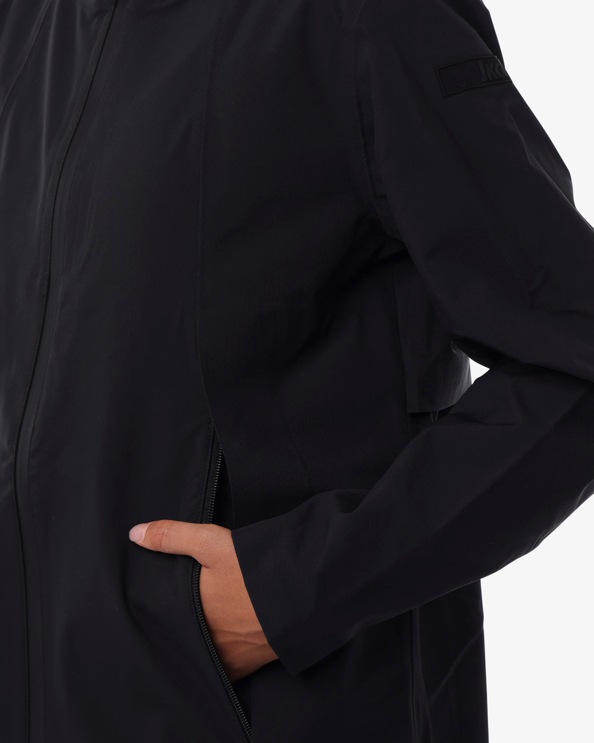 f64995525916e1291ea37f9b68a60166_NERO_JKGC6E803D_17_001