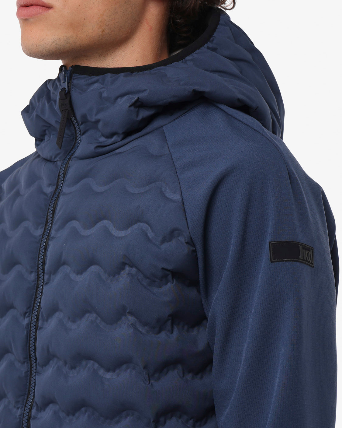 32219b48193382cac5ffaeb8eeaa9363_BLU_JKGC6IW01U_14_D82