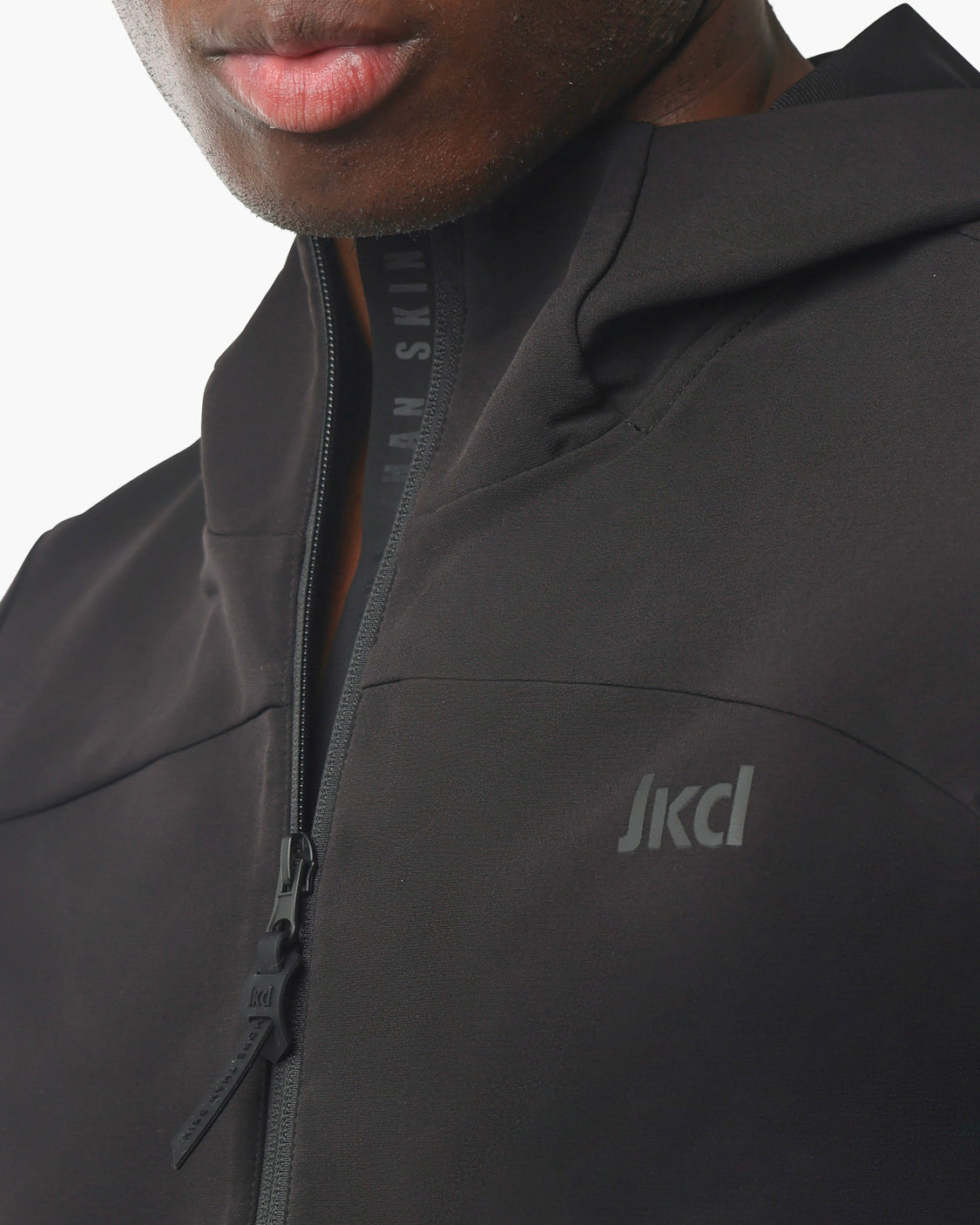 f64995525916e1291ea37f9b68a60166_NERO_JKGC6RE01U_5_001