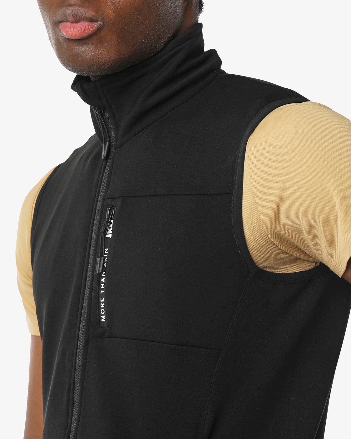 f64995525916e1291ea37f9b68a60166_NERO_JKGC6XK06U_19_001