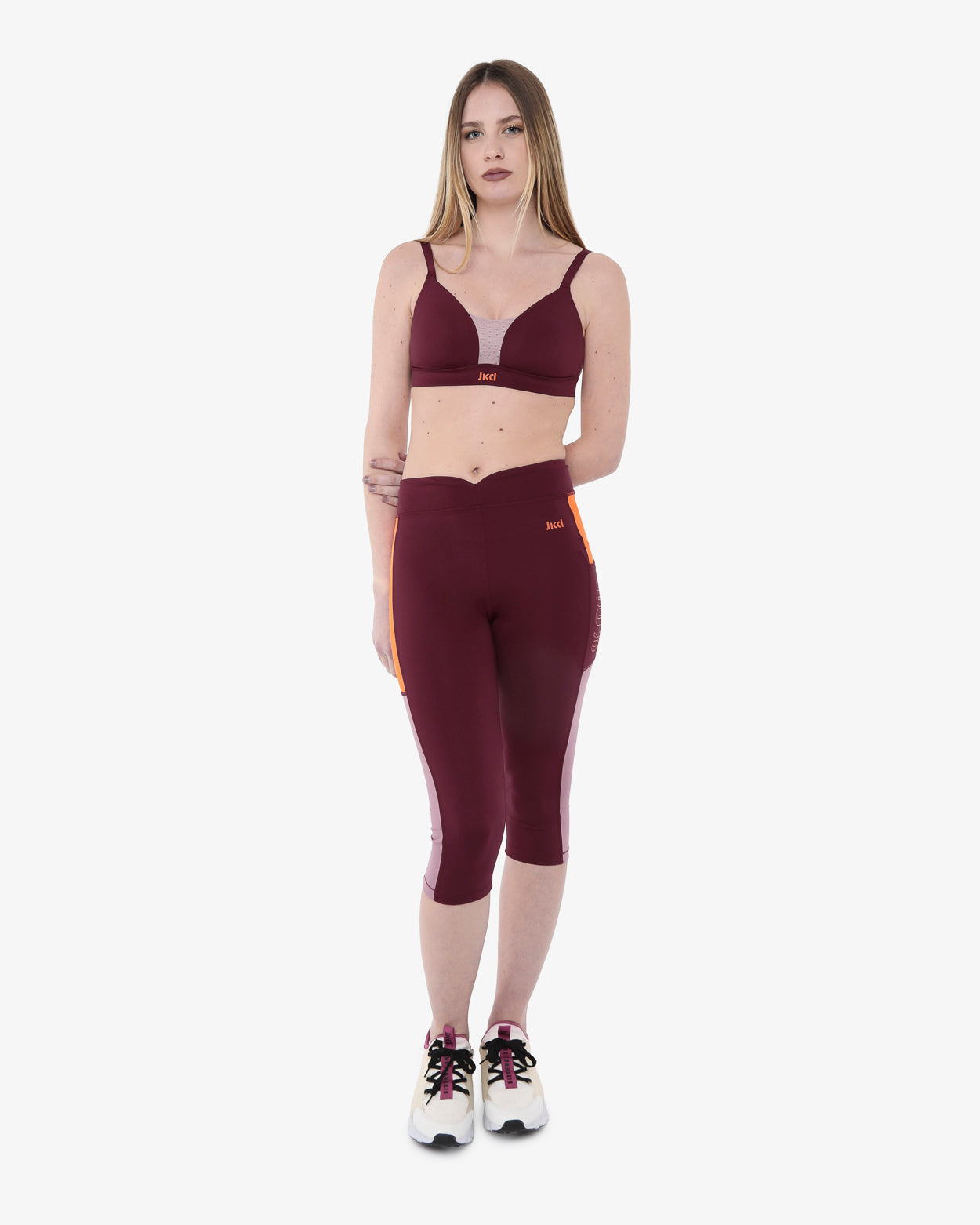 2e368893c316aa5e5fd65a6885c166f0_BORGOGNA_JKLG8NU02D_17_072