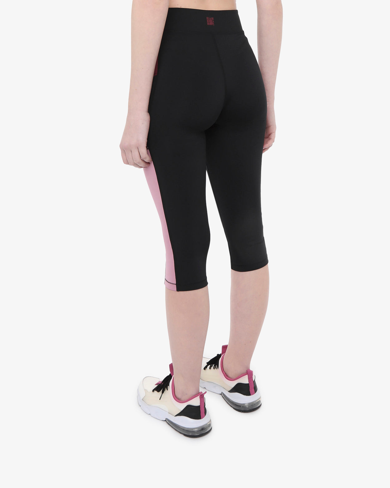 f64995525916e1291ea37f9b68a60166_NERO_JKLG8NU02D_2_001