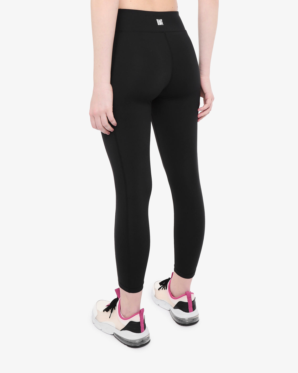 f64995525916e1291ea37f9b68a60166_NERO_JKLG8O705D_2_001