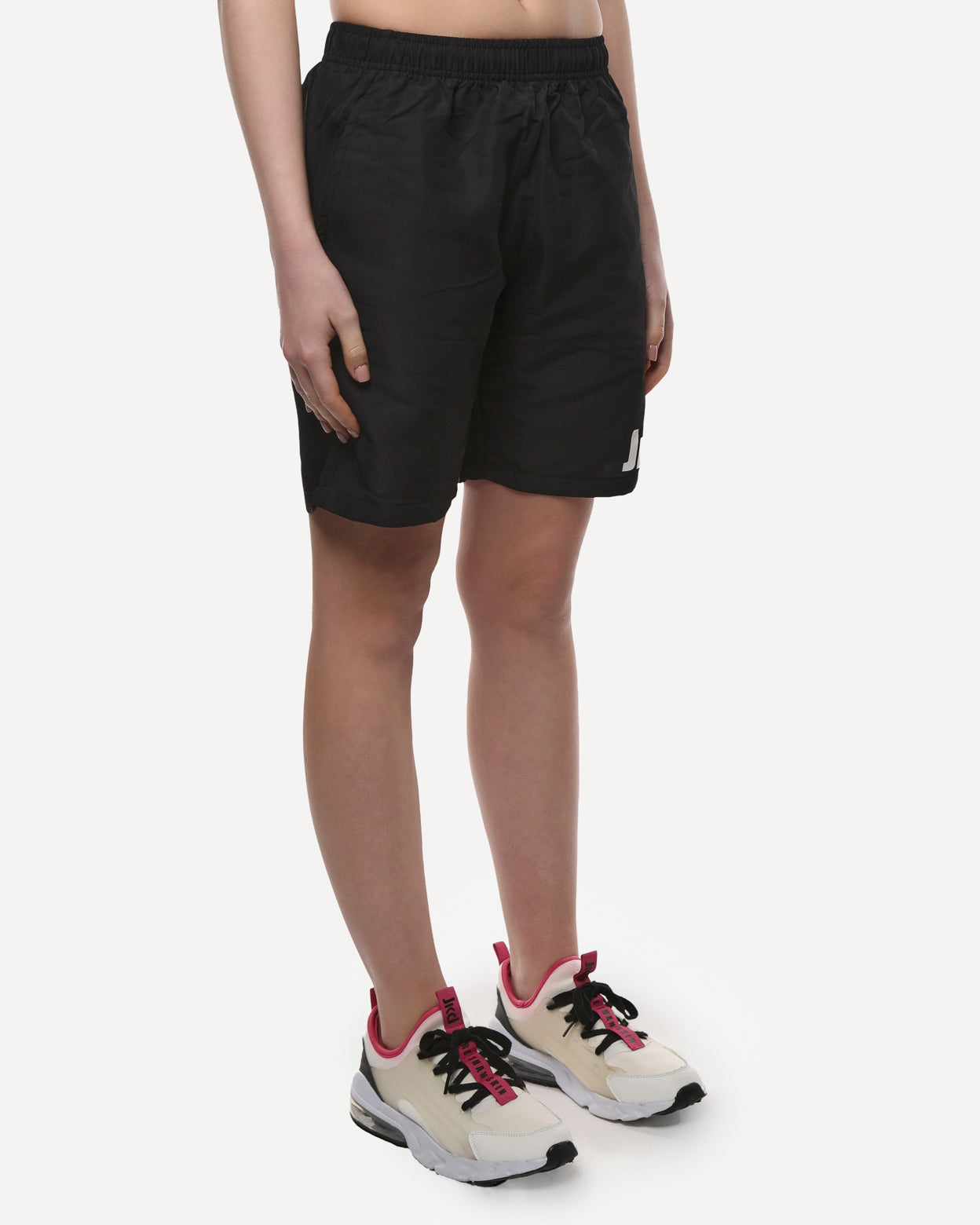 f64995525916e1291ea37f9b68a60166_NERO_JKPT5GP09_17_001