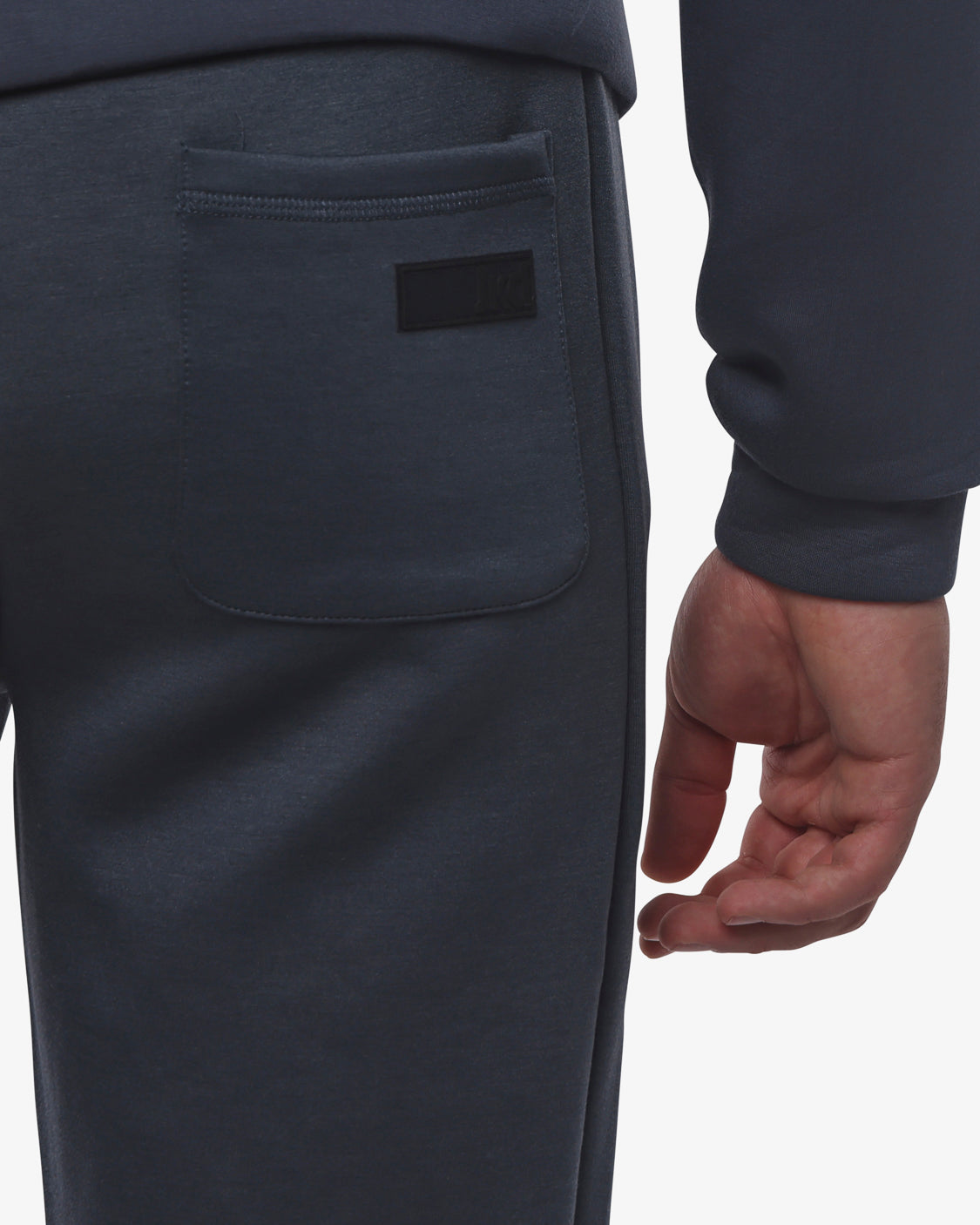 4168bdd9ebe7c40c0dd3a4da3bffcc65_AZZURRO_JKPT5WQ04U_14_497