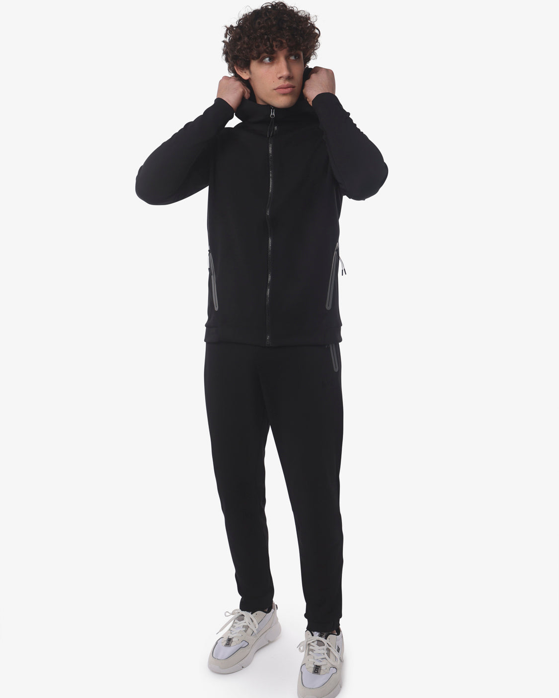 f64995525916e1291ea37f9b68a60166_NERO_JKPT65201U_12_001