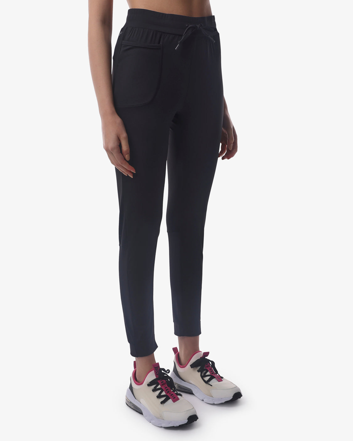 f64995525916e1291ea37f9b68a60166_NERO_JKPT6DU03D_19_001