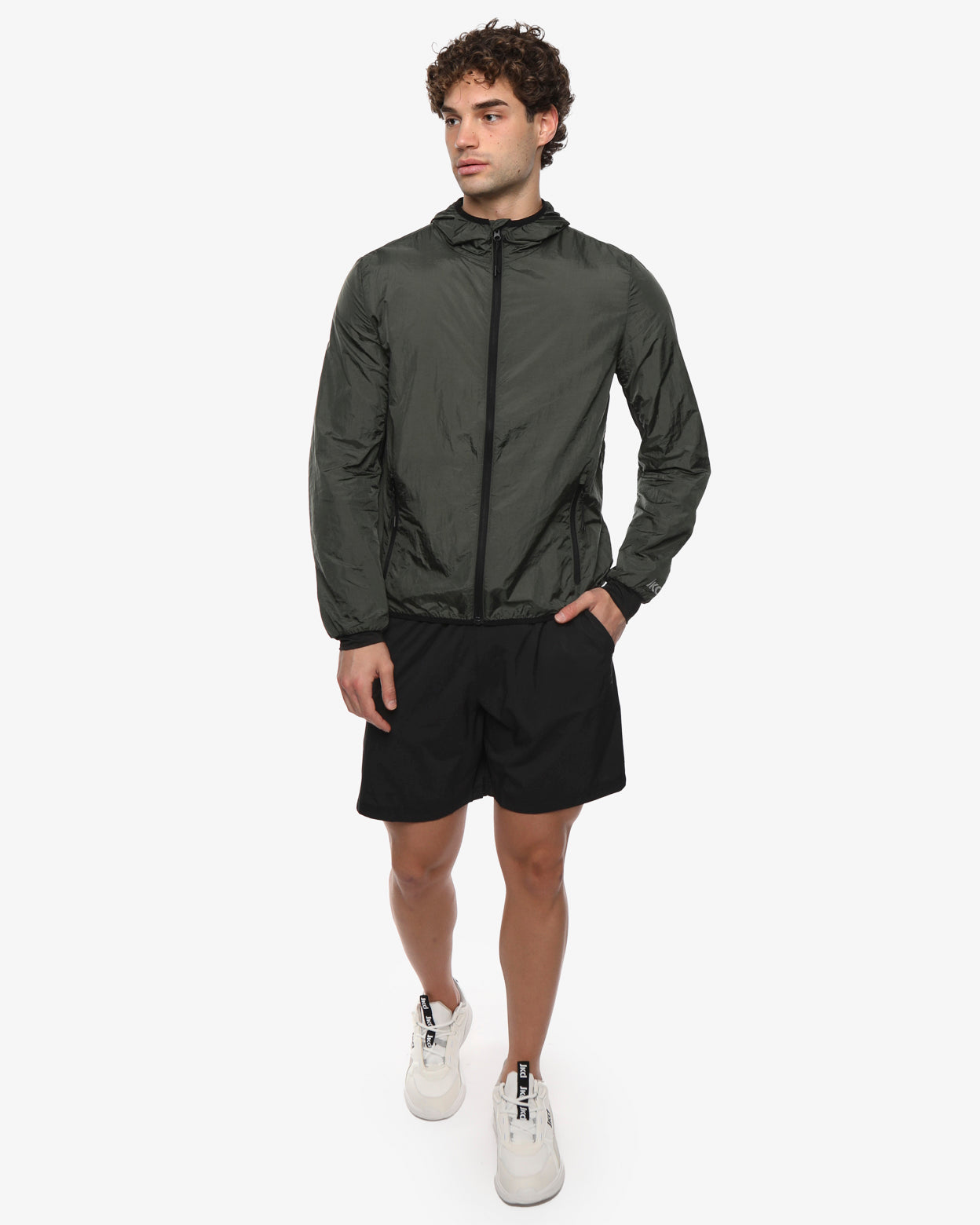 f64995525916e1291ea37f9b68a60166_NERO_JKPT6FD06U_12_001