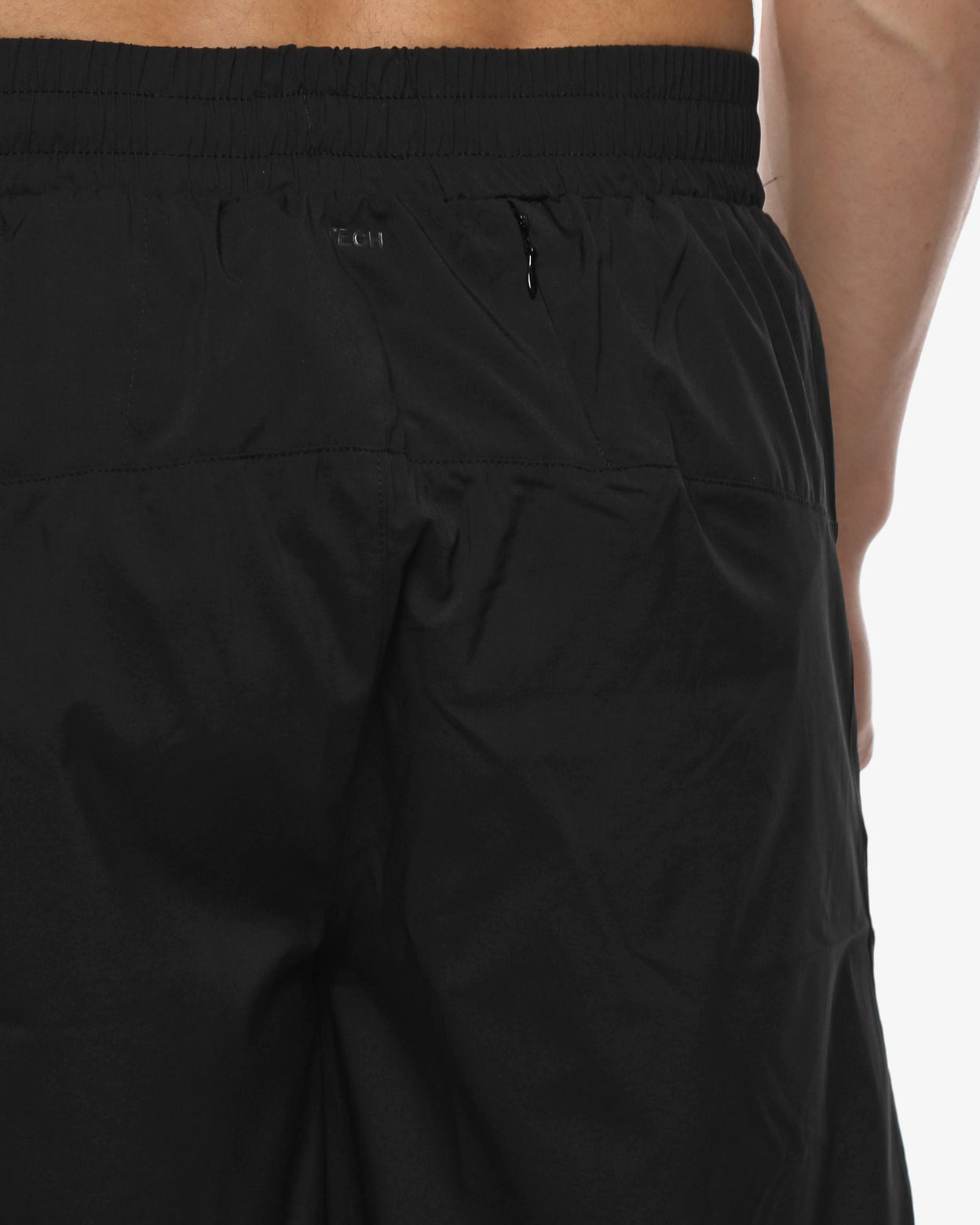 f64995525916e1291ea37f9b68a60166_NERO_JKPT6FD06U_13_001