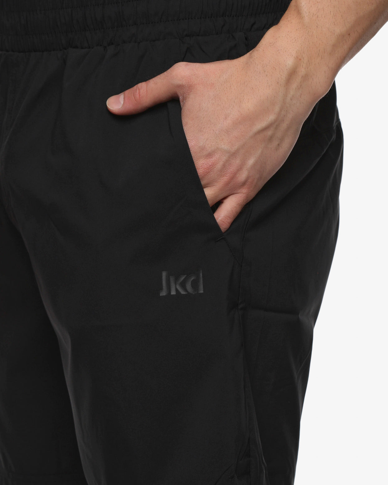 f64995525916e1291ea37f9b68a60166_NERO_JKPT6FD06U_14_001