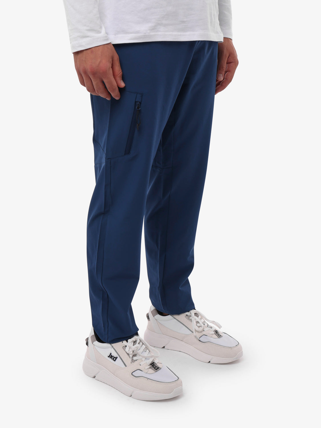 8614c9477a5d86f42a1da6b19d625392_BLU_JKPT6IX04U_6_D82