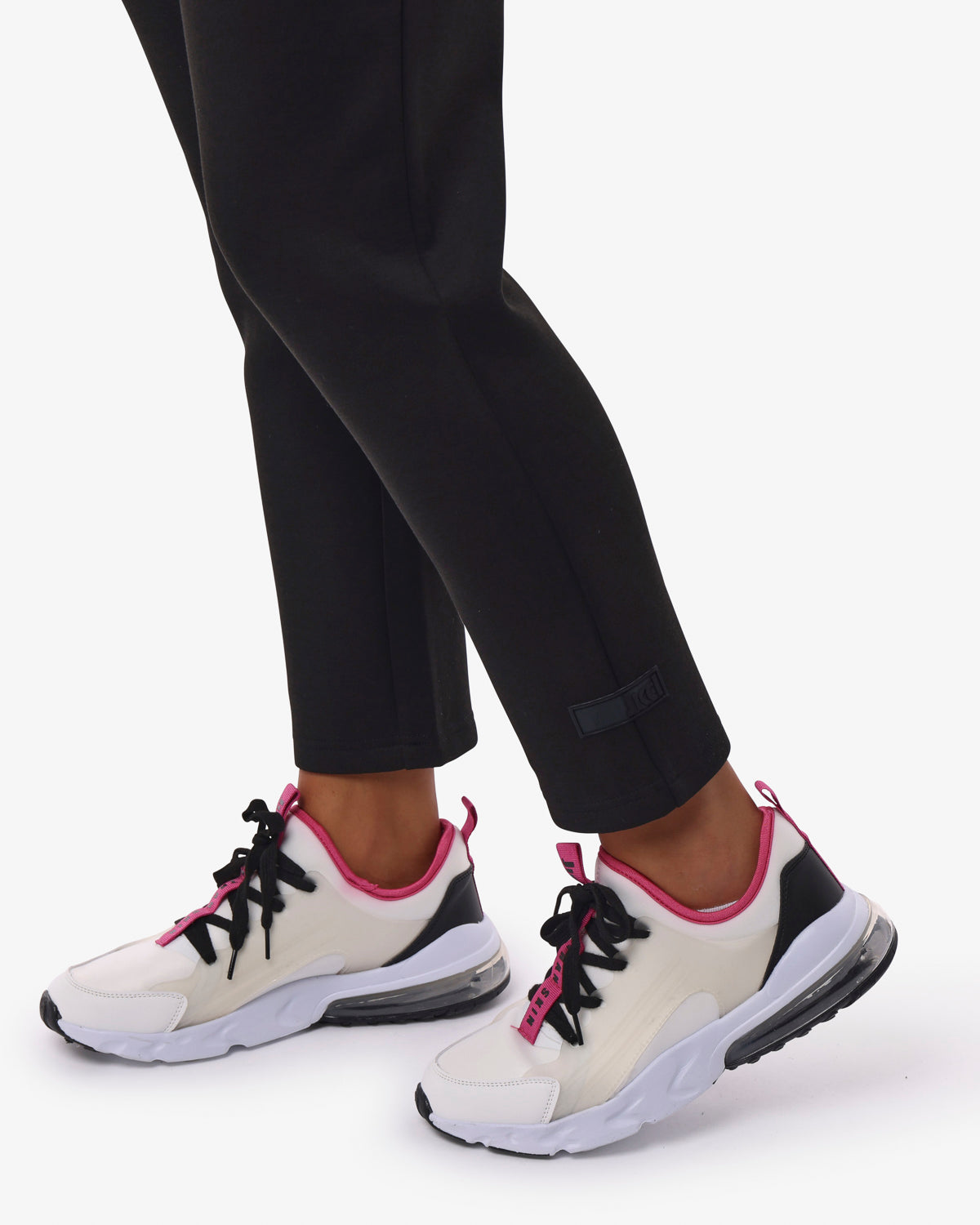 f64995525916e1291ea37f9b68a60166_NERO_JKPT6IZ04D_4_001