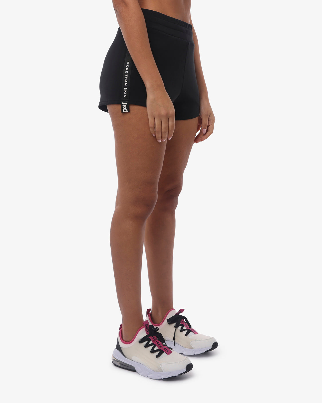 f64995525916e1291ea37f9b68a60166_NERO_JKPT6XK06D_1_001