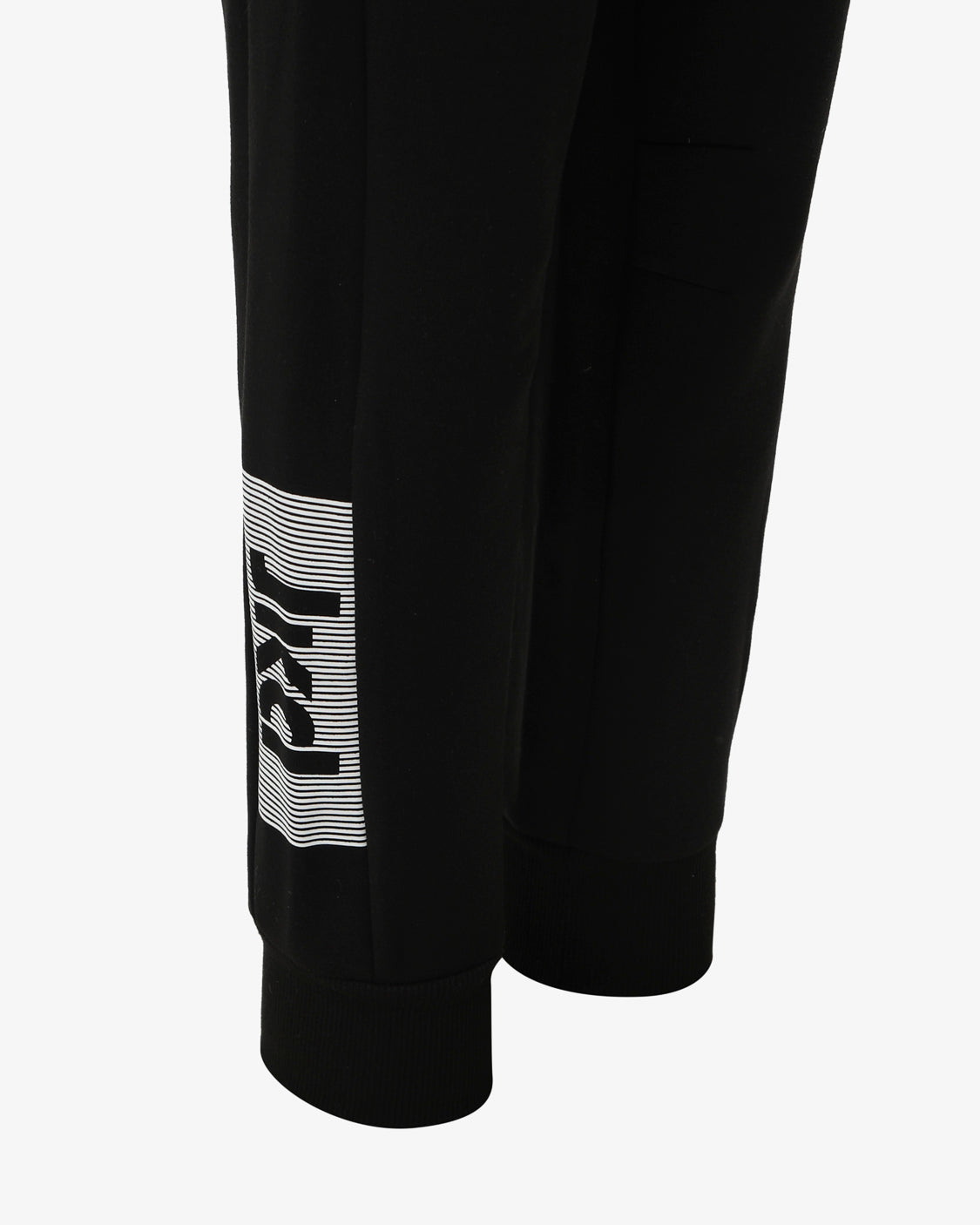 f64995525916e1291ea37f9b68a60166_NERO_JKPT6YB02J_3_001