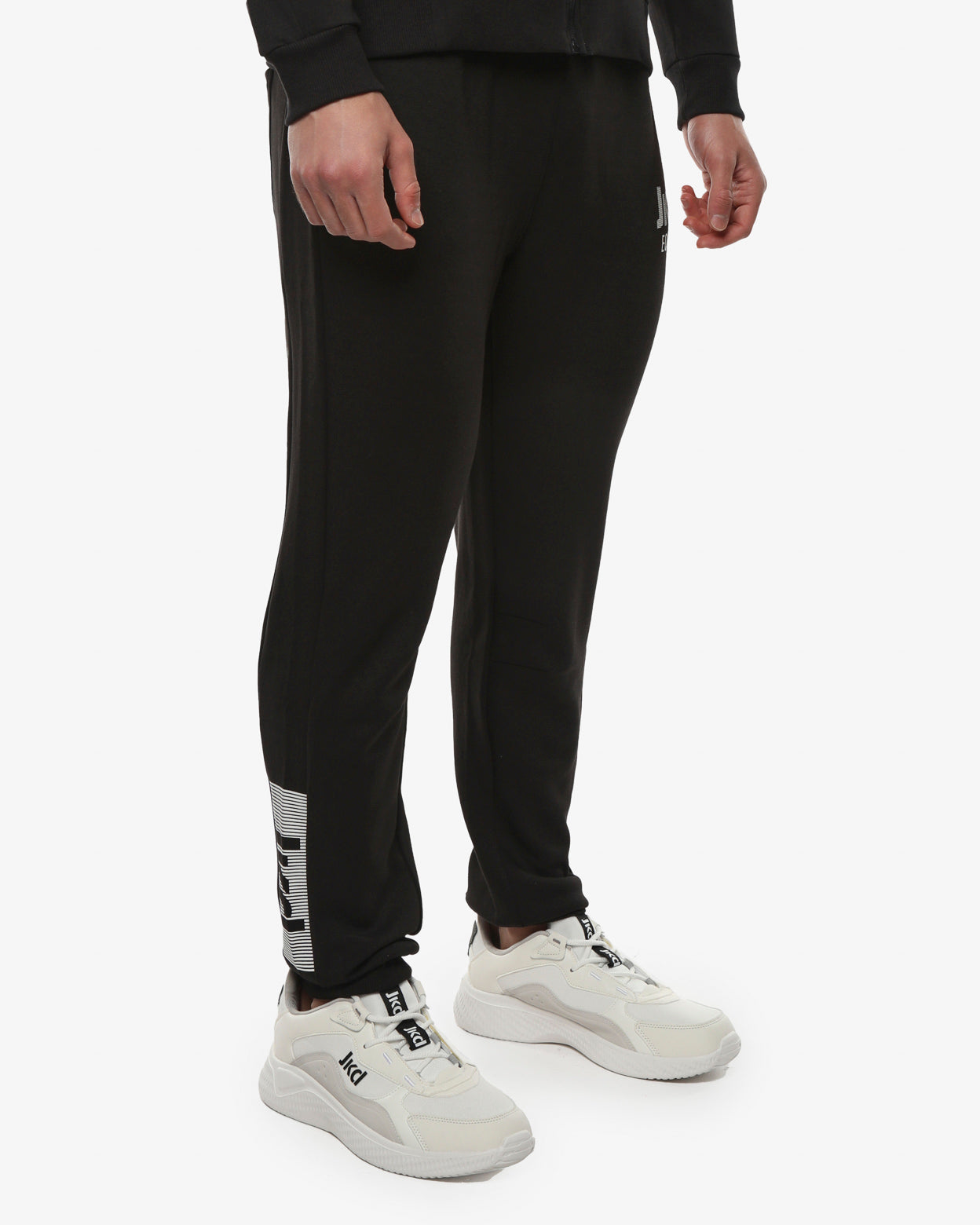 f64995525916e1291ea37f9b68a60166_NERO_JKPT6YB02X_41_001