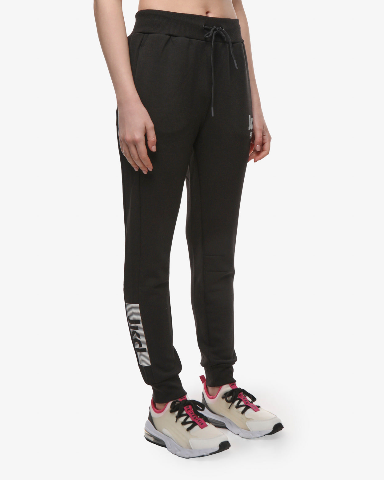 f64995525916e1291ea37f9b68a60166_NERO_JKPT6YB02X_42_001