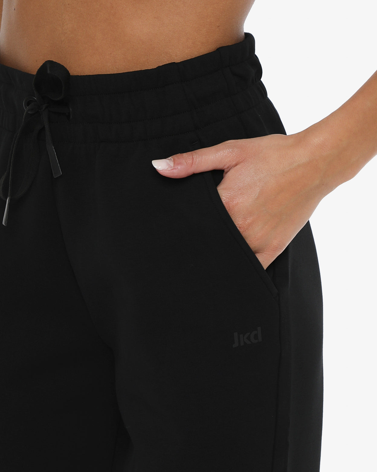 f64995525916e1291ea37f9b68a60166_NERO_JKPT7FJ08D_17_001