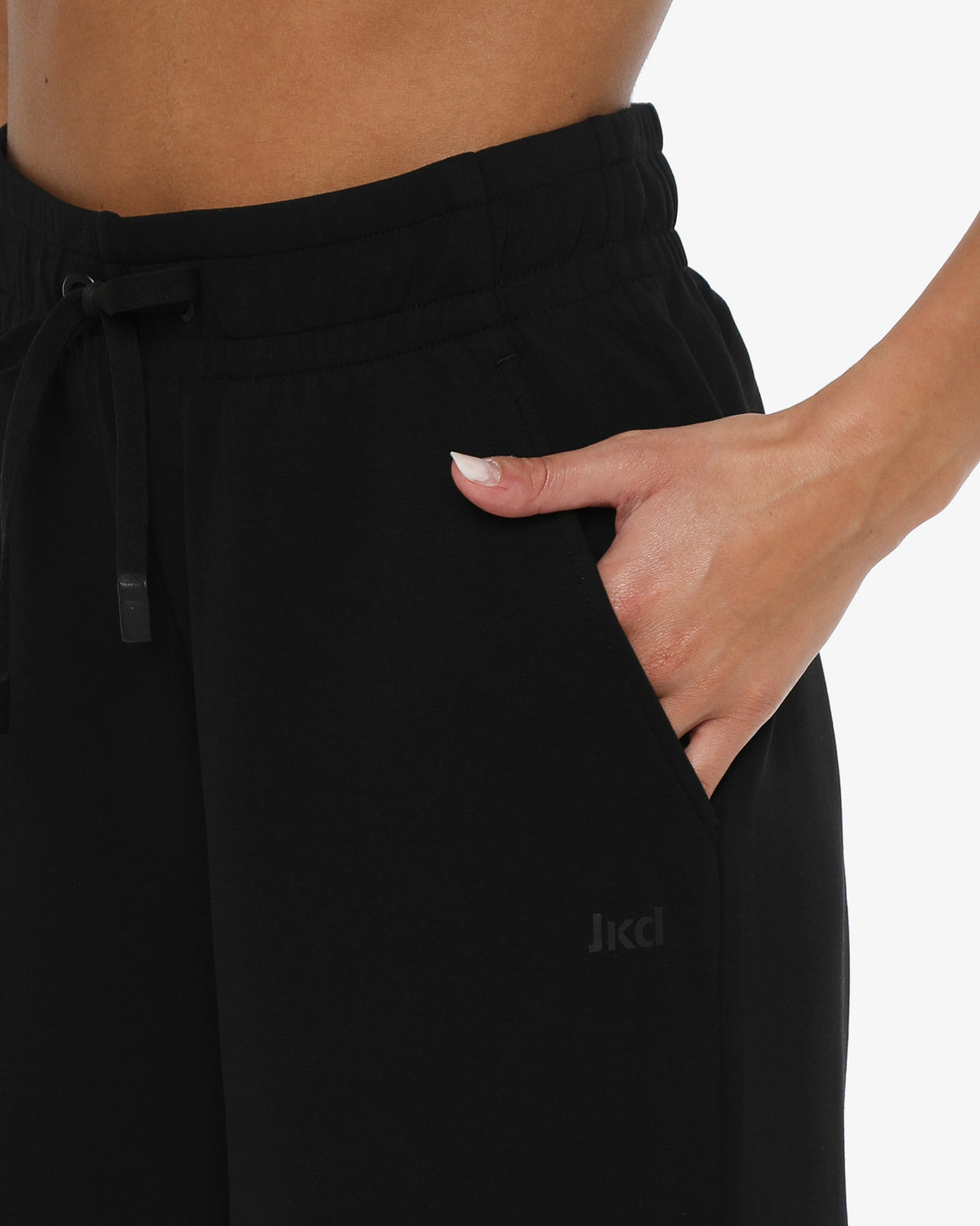 f64995525916e1291ea37f9b68a60166_NERO_JKPT7FJ12D_8_001