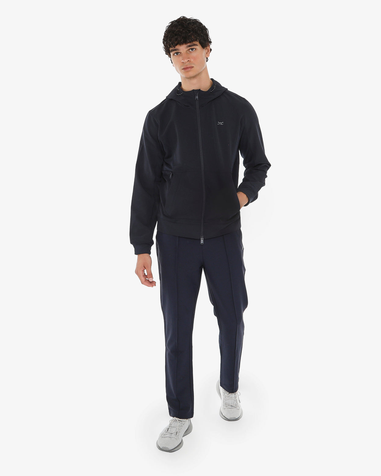 3b1ef929623d50d3394a35c5b9d16dd6_BLU_JKPT88O10U_18_028