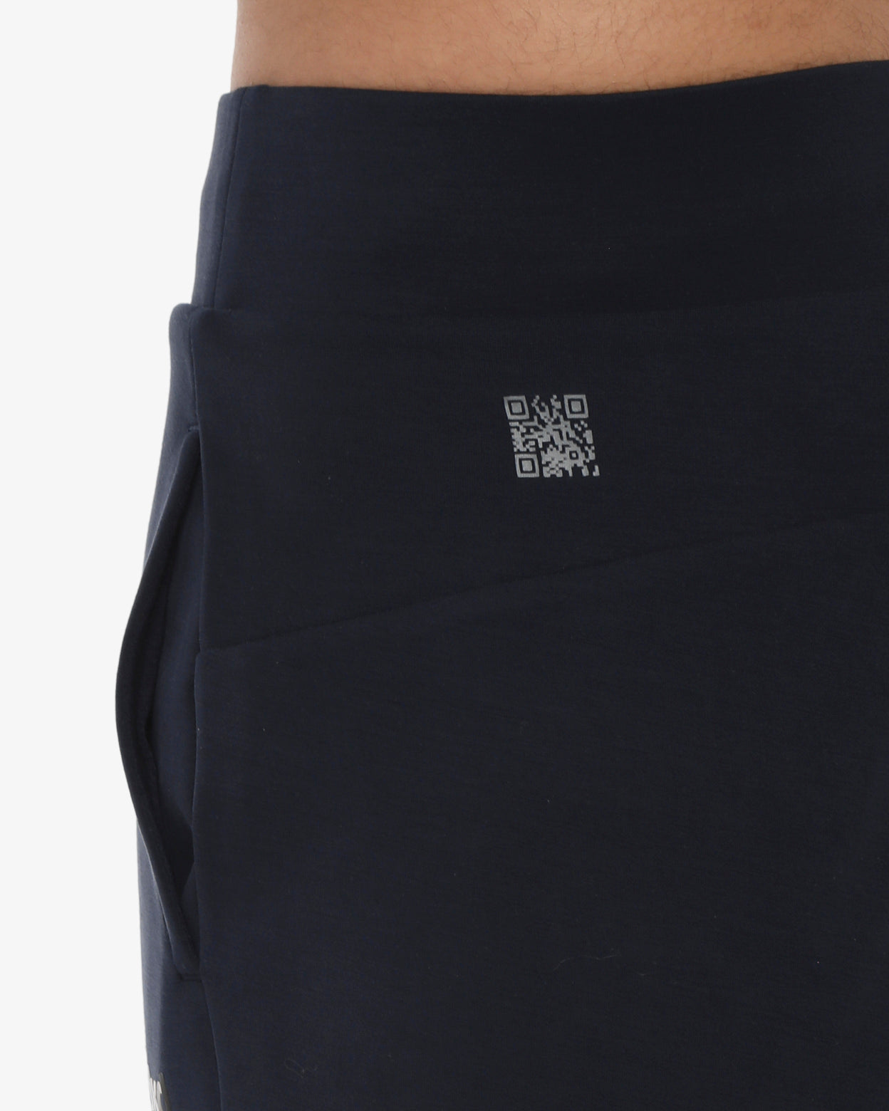 3b1ef929623d50d3394a35c5b9d16dd6_NAVY_JKPT8NC01U_11_028