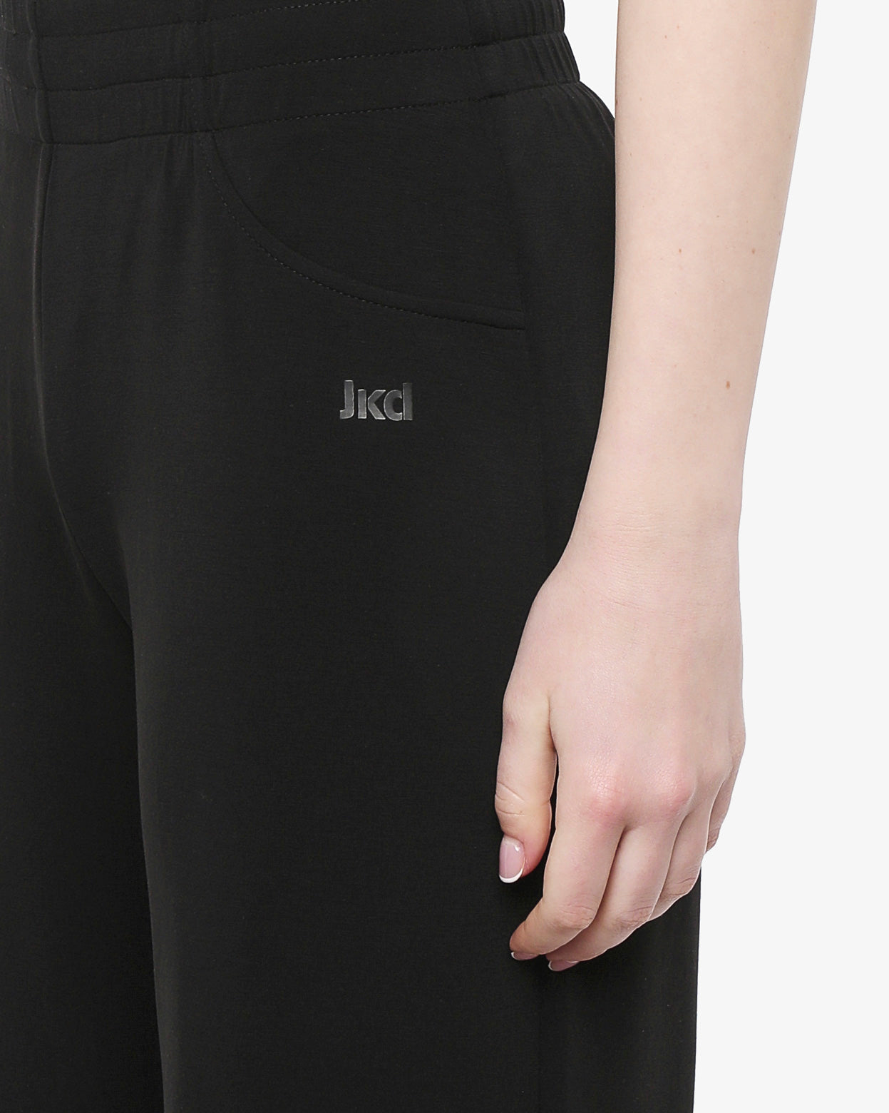 f64995525916e1291ea37f9b68a60166_NERO_JKPT8NC02D_3_001