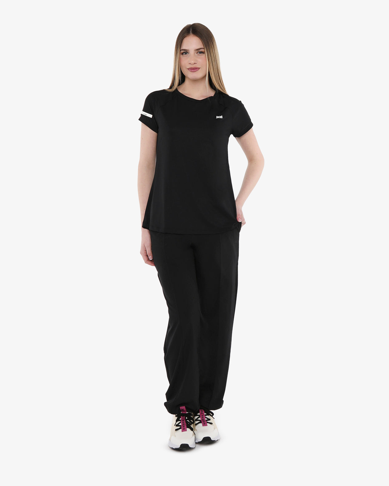 f64995525916e1291ea37f9b68a60166_NERO_JKPT8NC05D_11_001