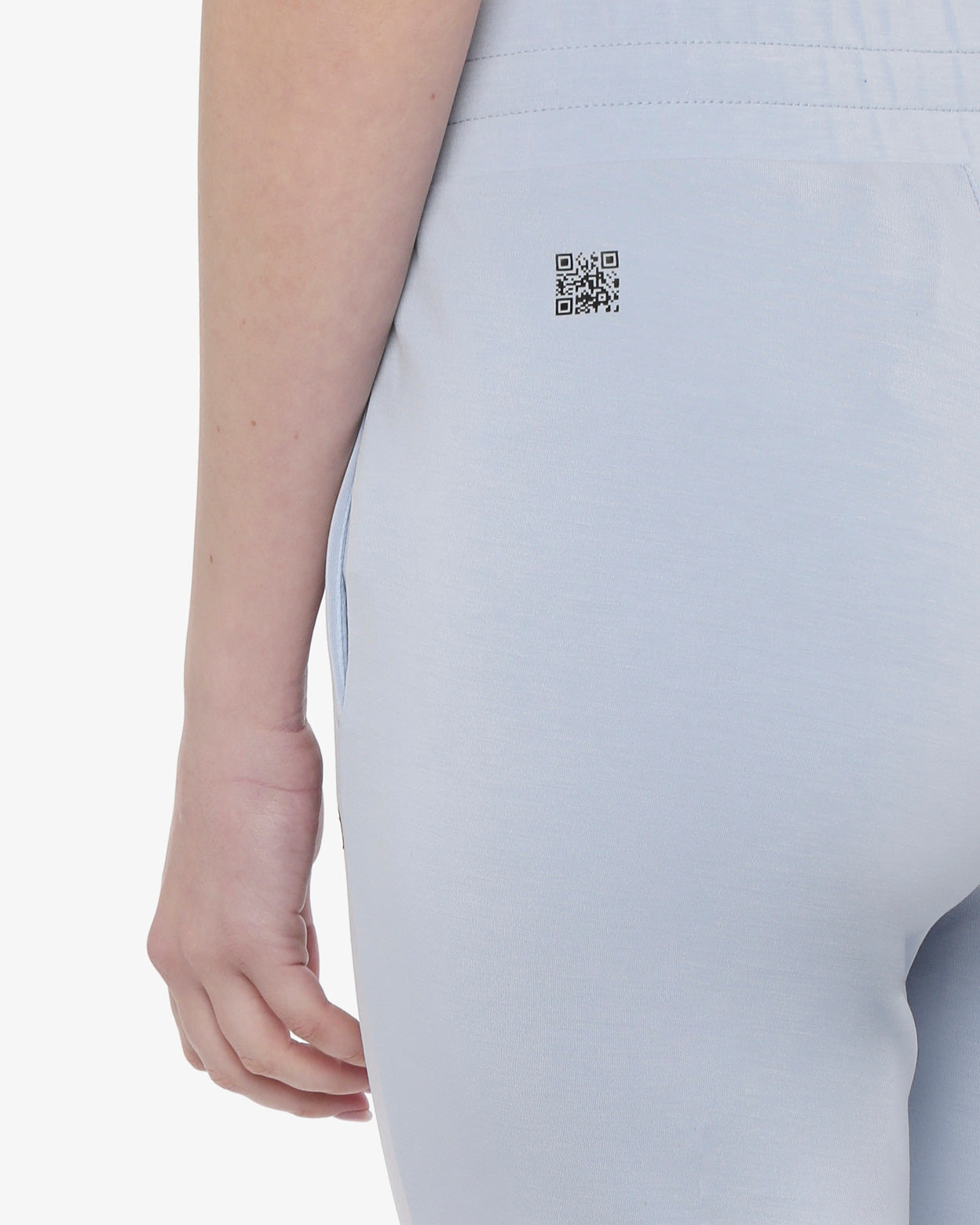 ec173cb60d93128f58d6b02056c67771_AZZURRO_JKPT8NC06D_4_018