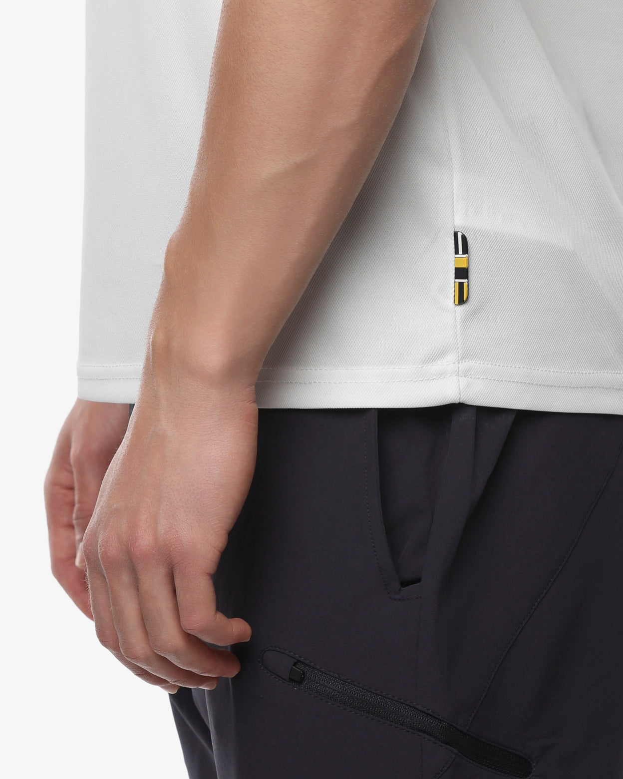 a2dc80bbfa384a1b0e747acaf8ccb97e_GHIACCIO_JKTH8MV04U_11_185