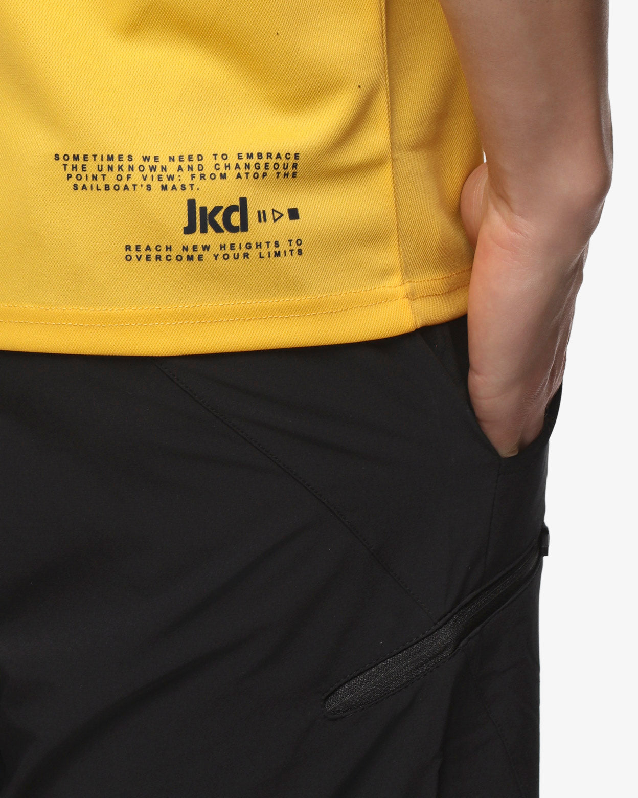 cda3e39a15345acee9c98a9e6f5d4cf7_GIALLO_JKTH8MV04U_24_T92