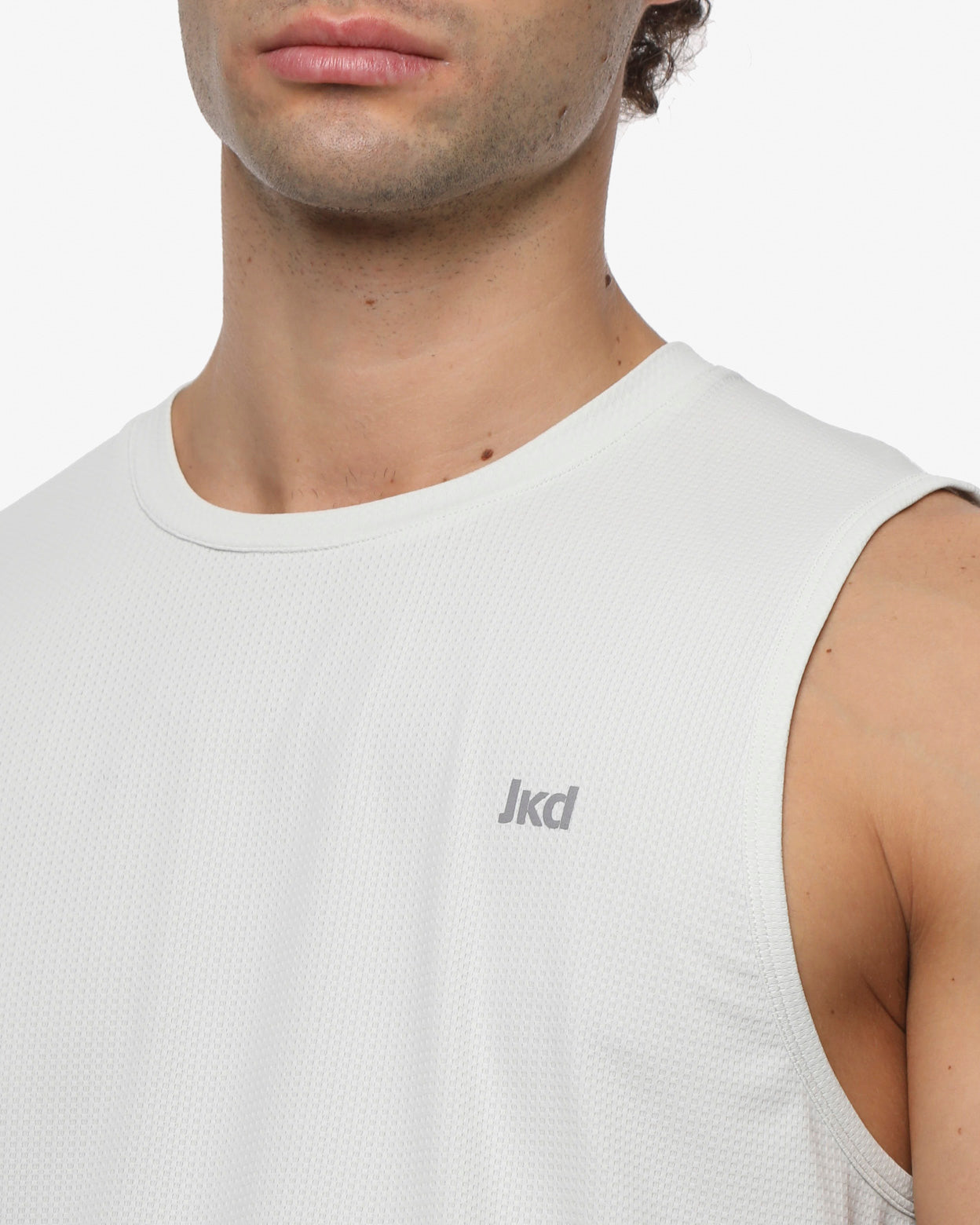 a2dc80bbfa384a1b0e747acaf8ccb97e_GHIACCIO_JKTH8NU05U_13_185