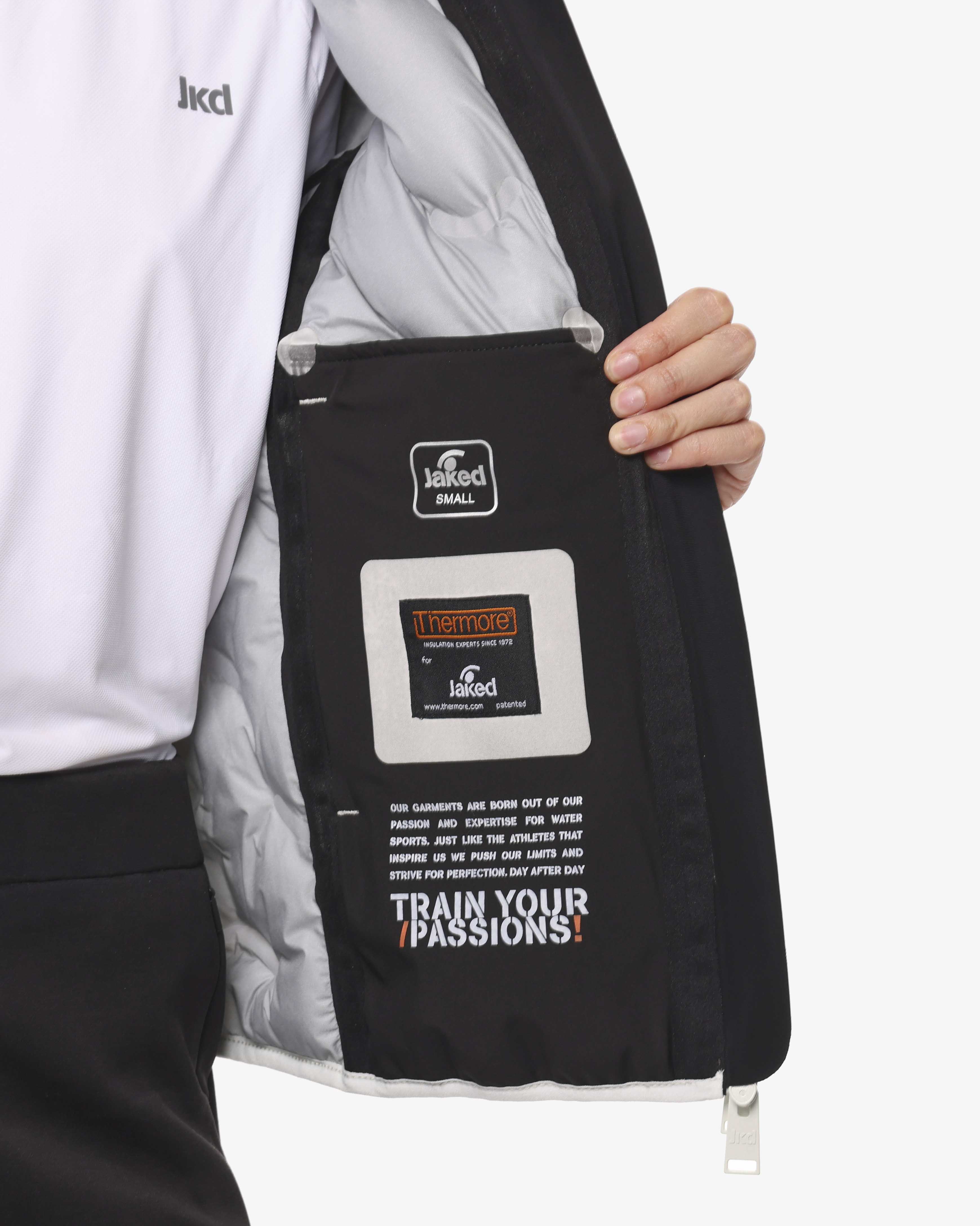 a2dc80bbfa384a1b0e747acaf8ccb97e_GHIACCIO_JKC19D707D_25_185