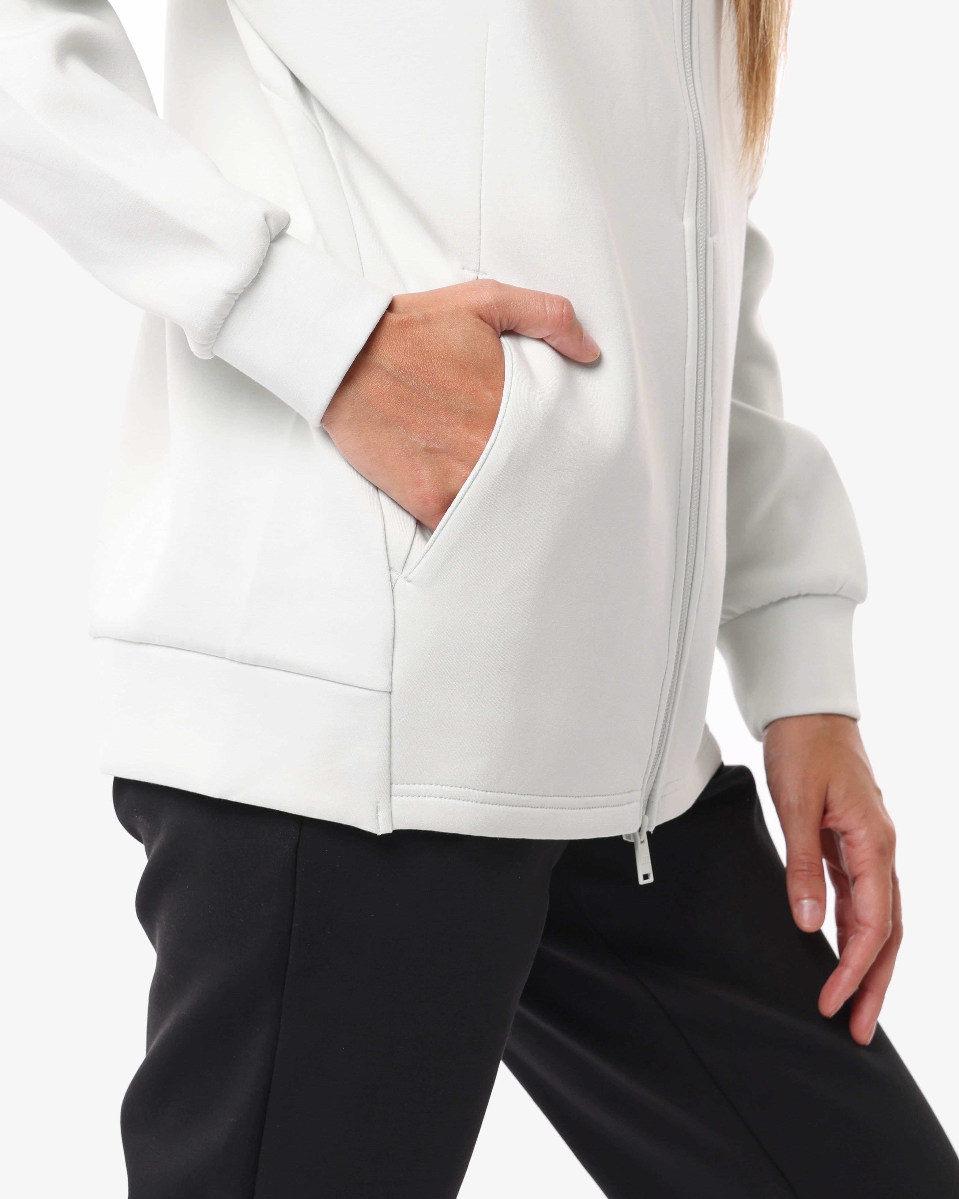 a2dc80bbfa384a1b0e747acaf8ccb97e_GHIACCIO_JKFL9D701D_17_185